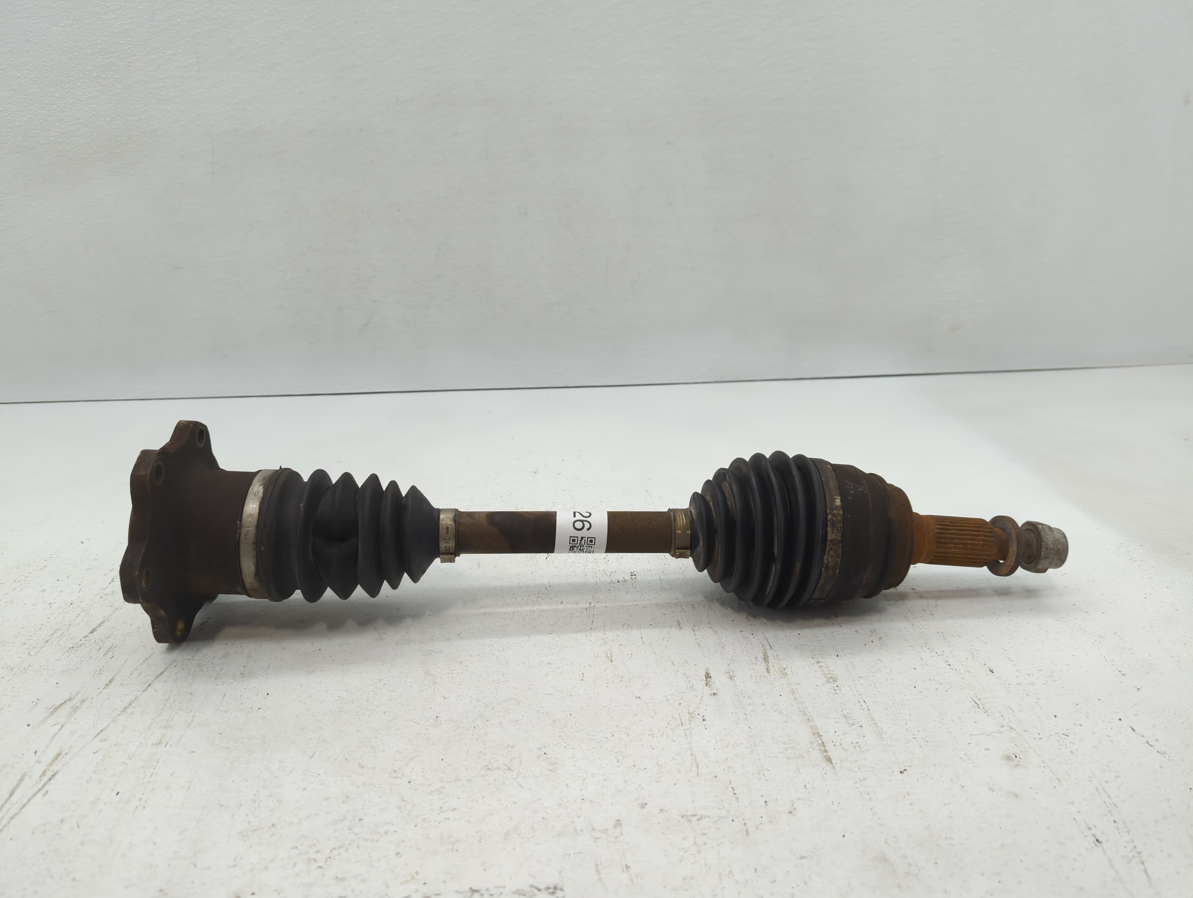 2011-2014 Chevrolet Silverado 2500 Axle Shaft Front Driver Cv C/v 590526 - Oemusedautoparts1.com