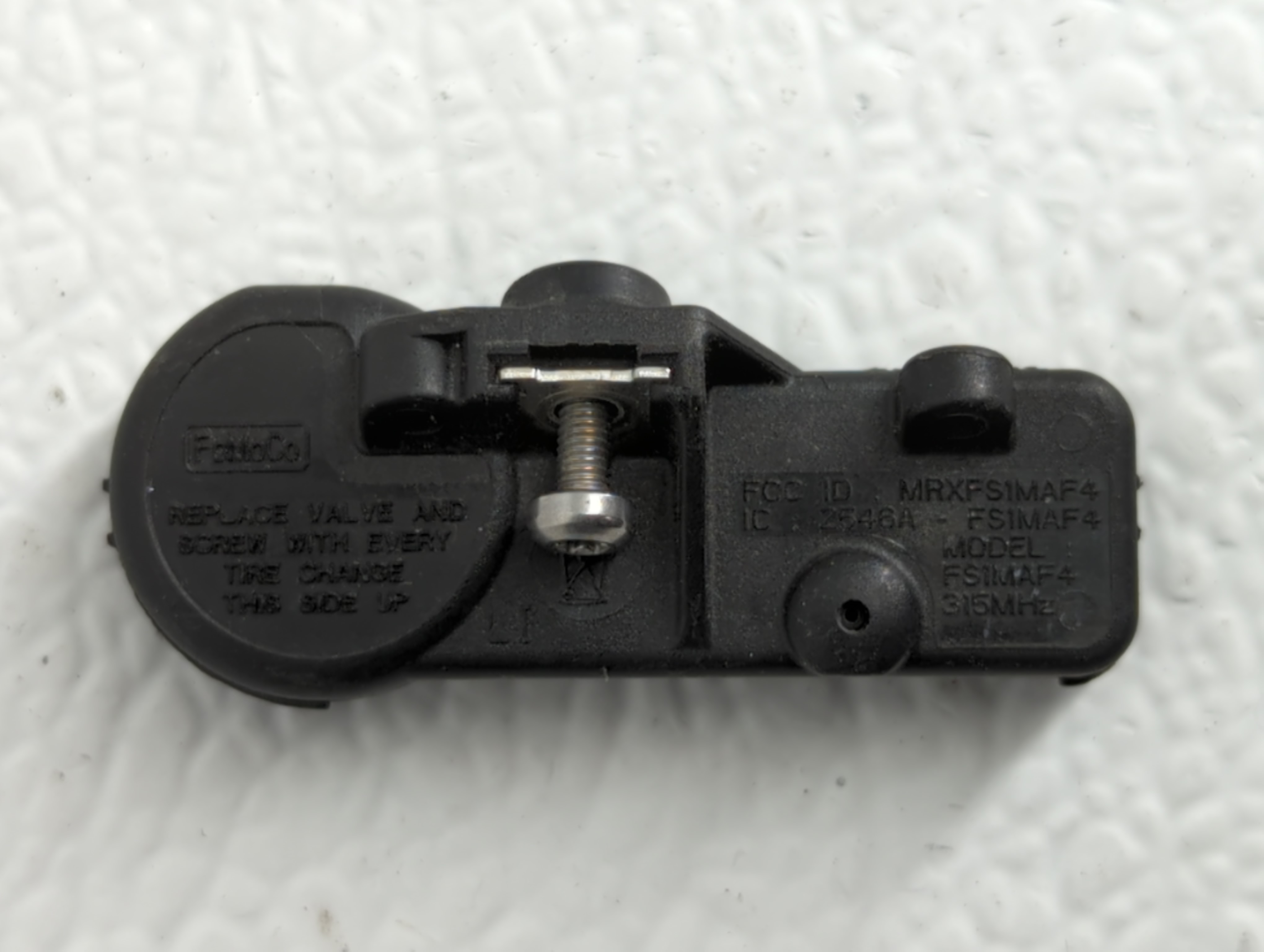 2014 Ford Escape Tire Pressure Monitoring System Sensor Tpms 590597 - Oemusedautoparts1.com