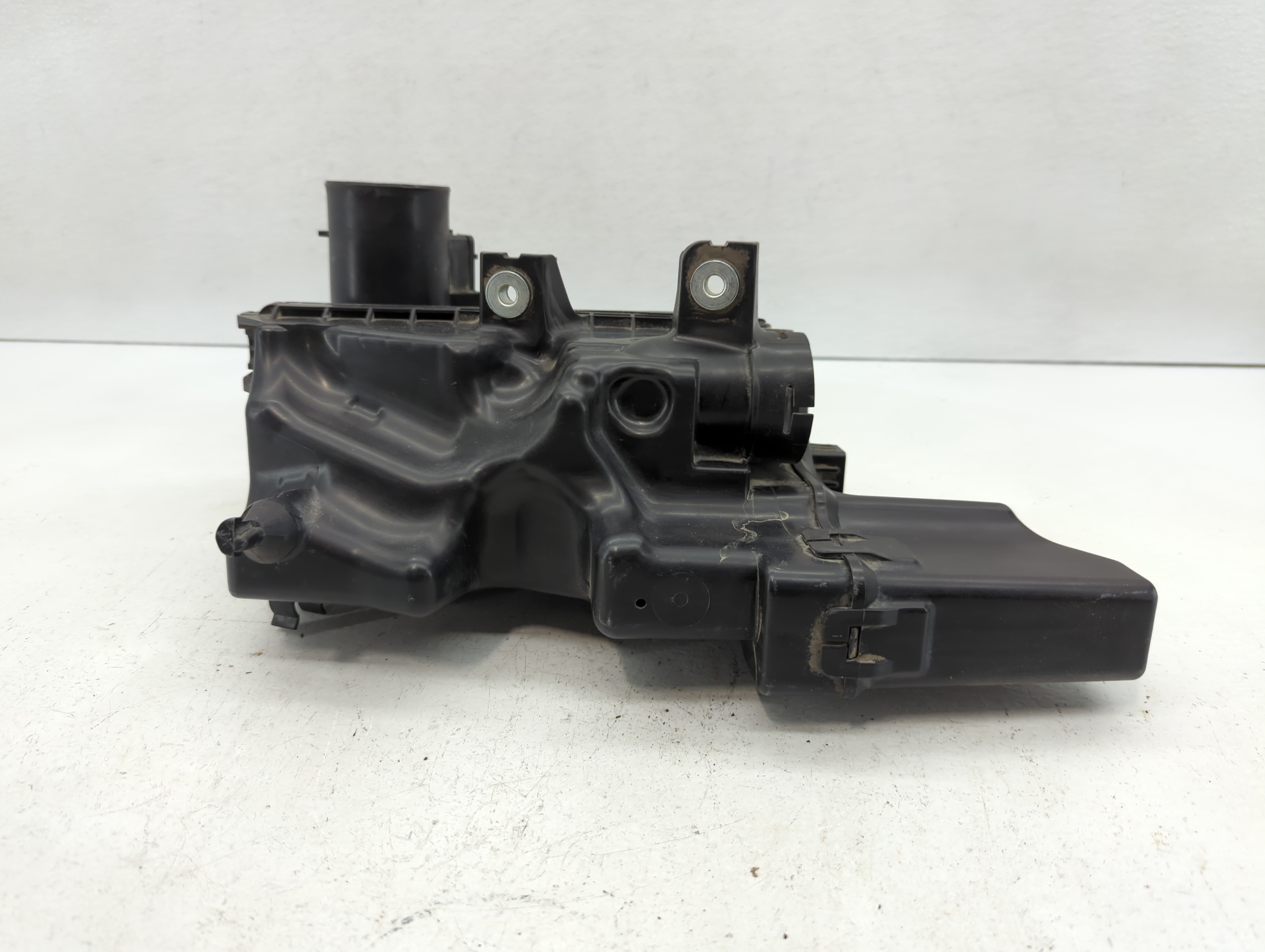 Picture of 2013-2019 Nissan Versa Air Cleaner Intake-duct Hose Tube 591391