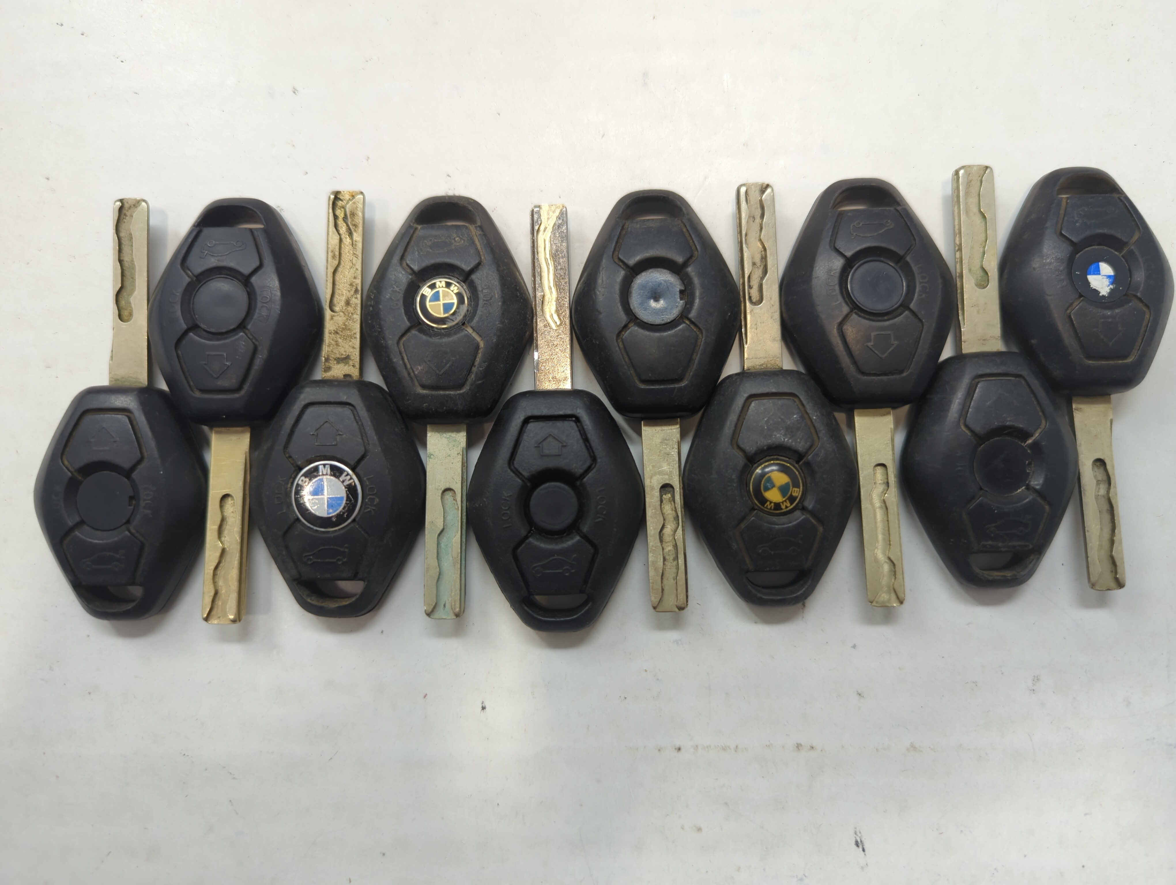 Lot of 10 Bmw Keyless Entry Remote Fob LX8 FZV 6 955 750 | 6955750 591444 - Oemusedautoparts1.com