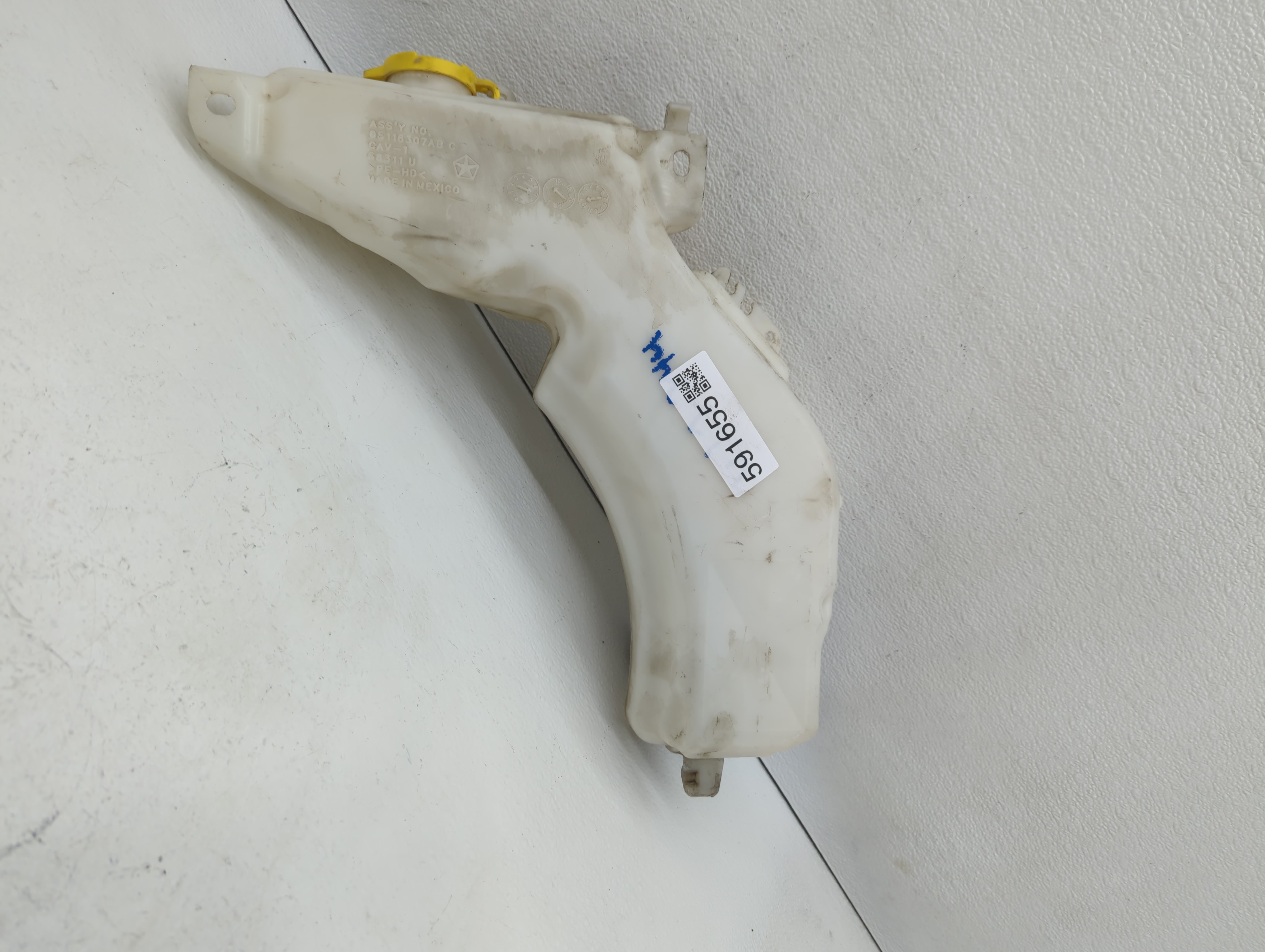 Picture of 2012 Dodge Journey Windshield Washer Fluid Reservoir Bottle Oem 591655