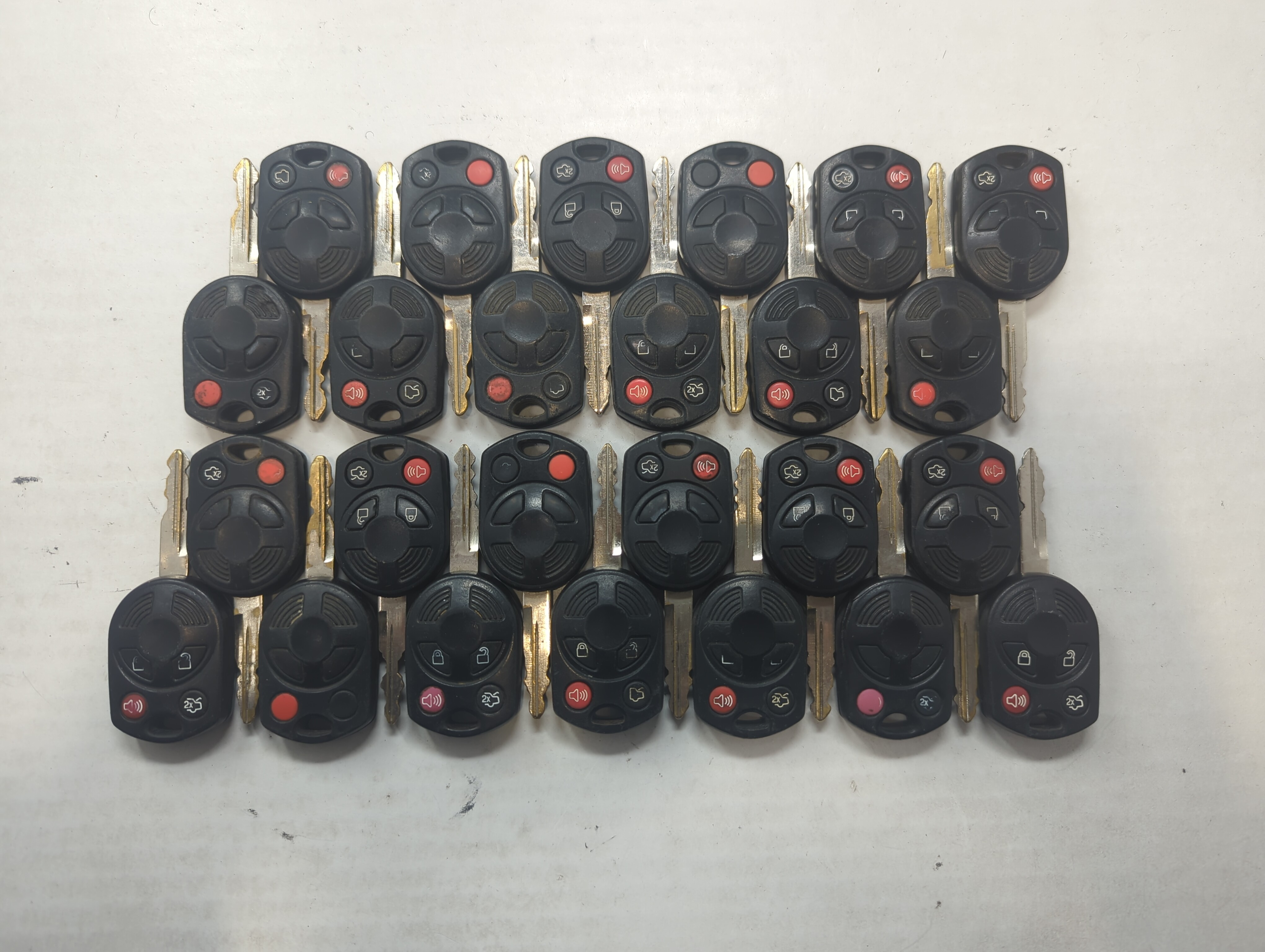 Lot of 25 Ford Keyless Entry Remote Fob MIXED FCC IDS MIXED PART NUMBERS 591933 - Oemusedautoparts1.com