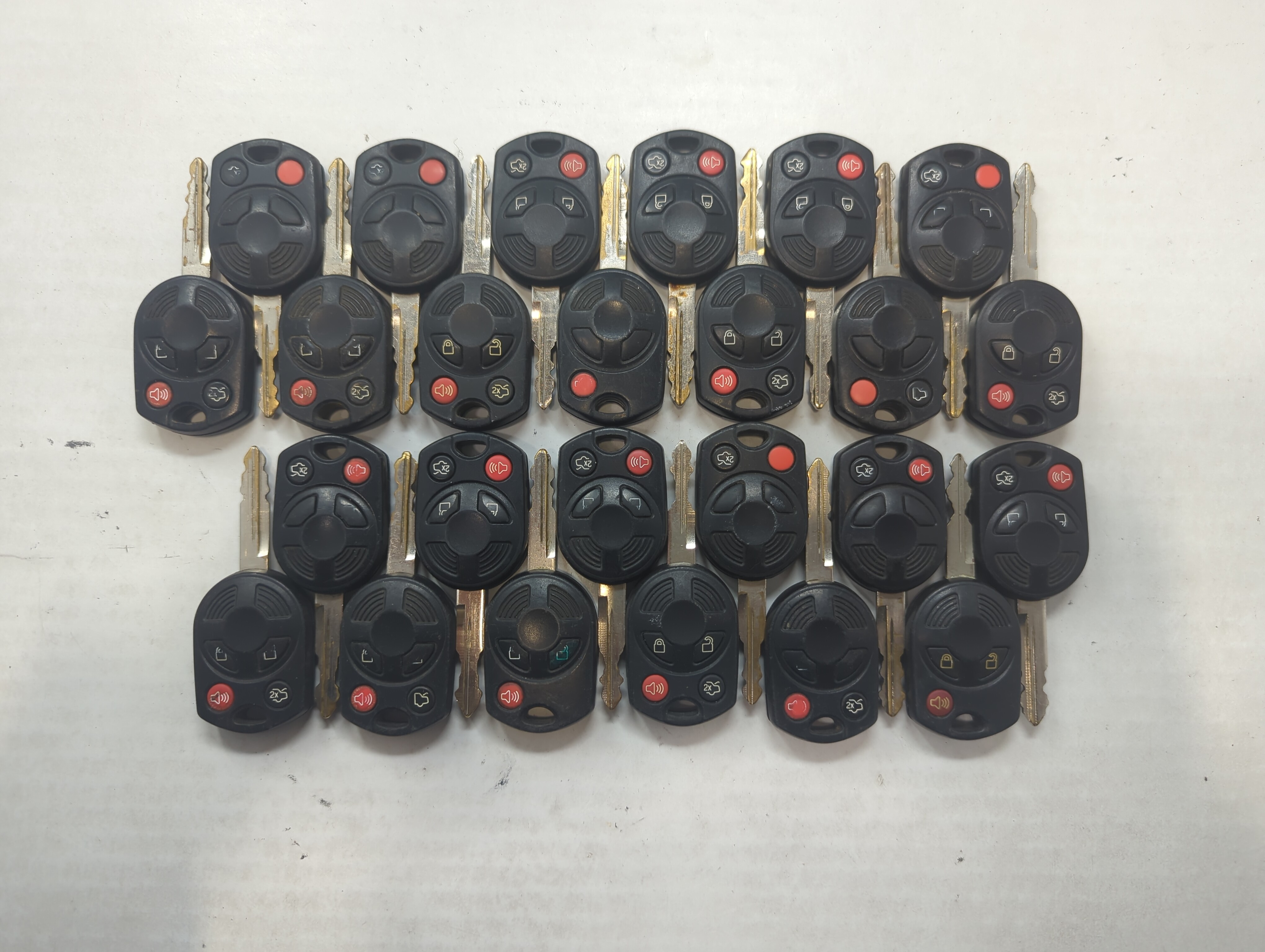 Lot of 25 Ford Keyless Entry Remote Fob MIXED FCC IDS MIXED PART NUMBERS 592007 - Oemusedautoparts1.com