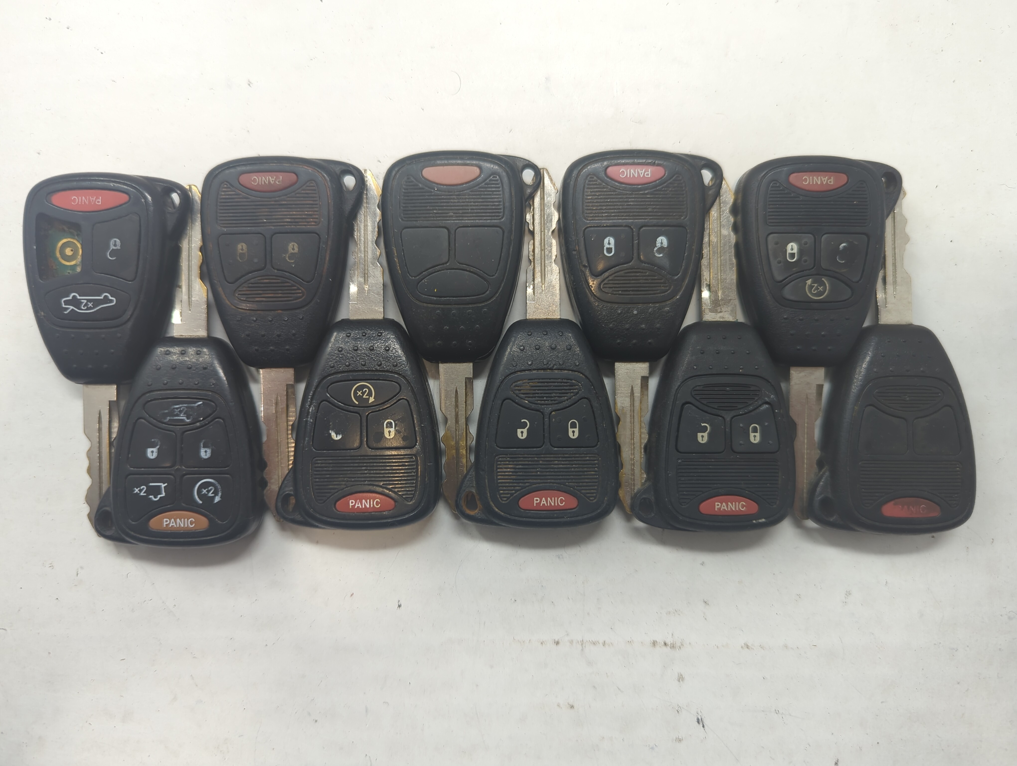 Lot of 10 Jeep Keyless Entry Remote Fob MIXED FCC IDS MIXED PART NUMBERS 592095 - Oemusedautoparts1.com