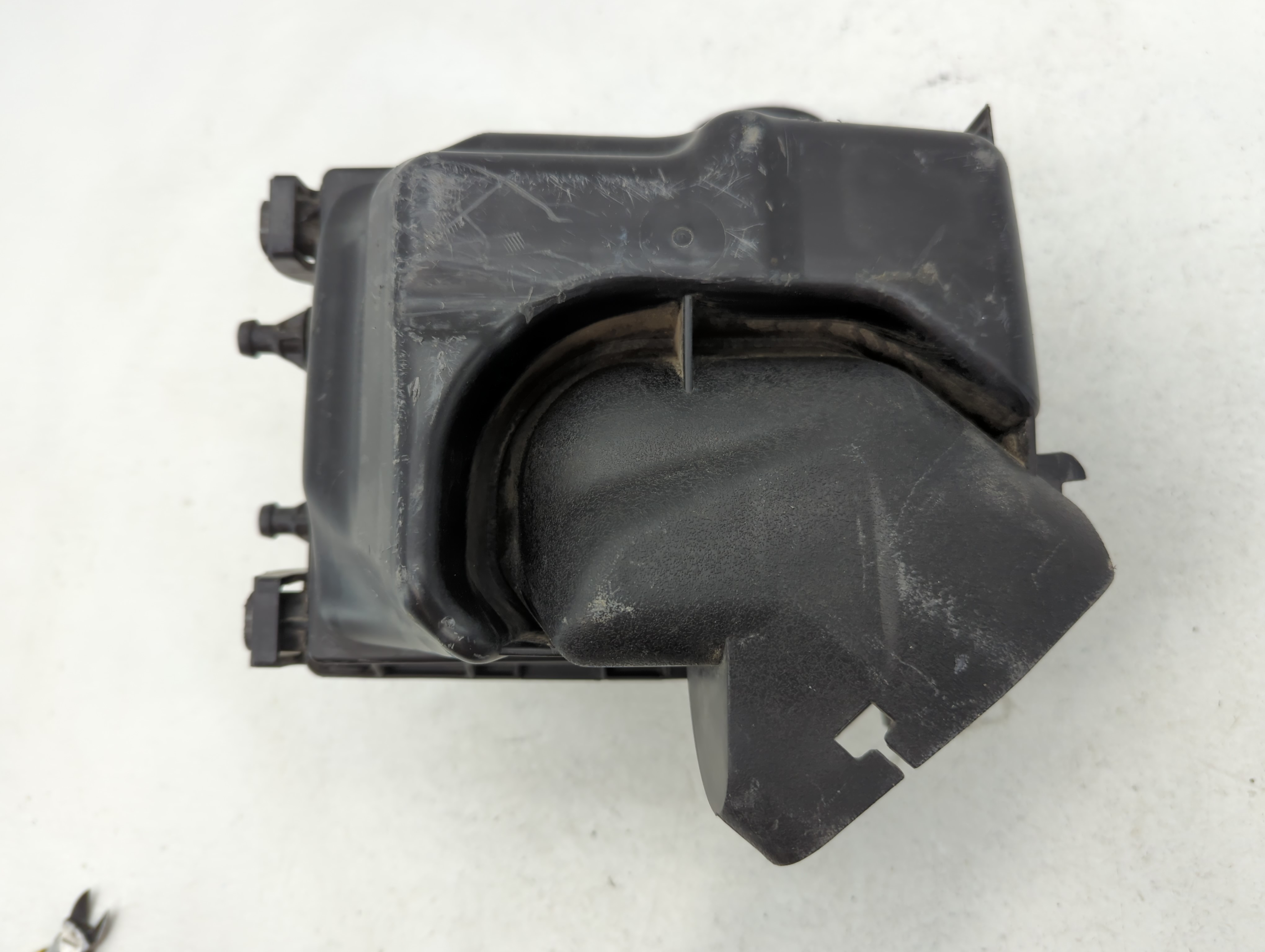 Picture of 2013-2019 Nissan Sentra Air Cleaner Intake-duct Hose Tube 592308