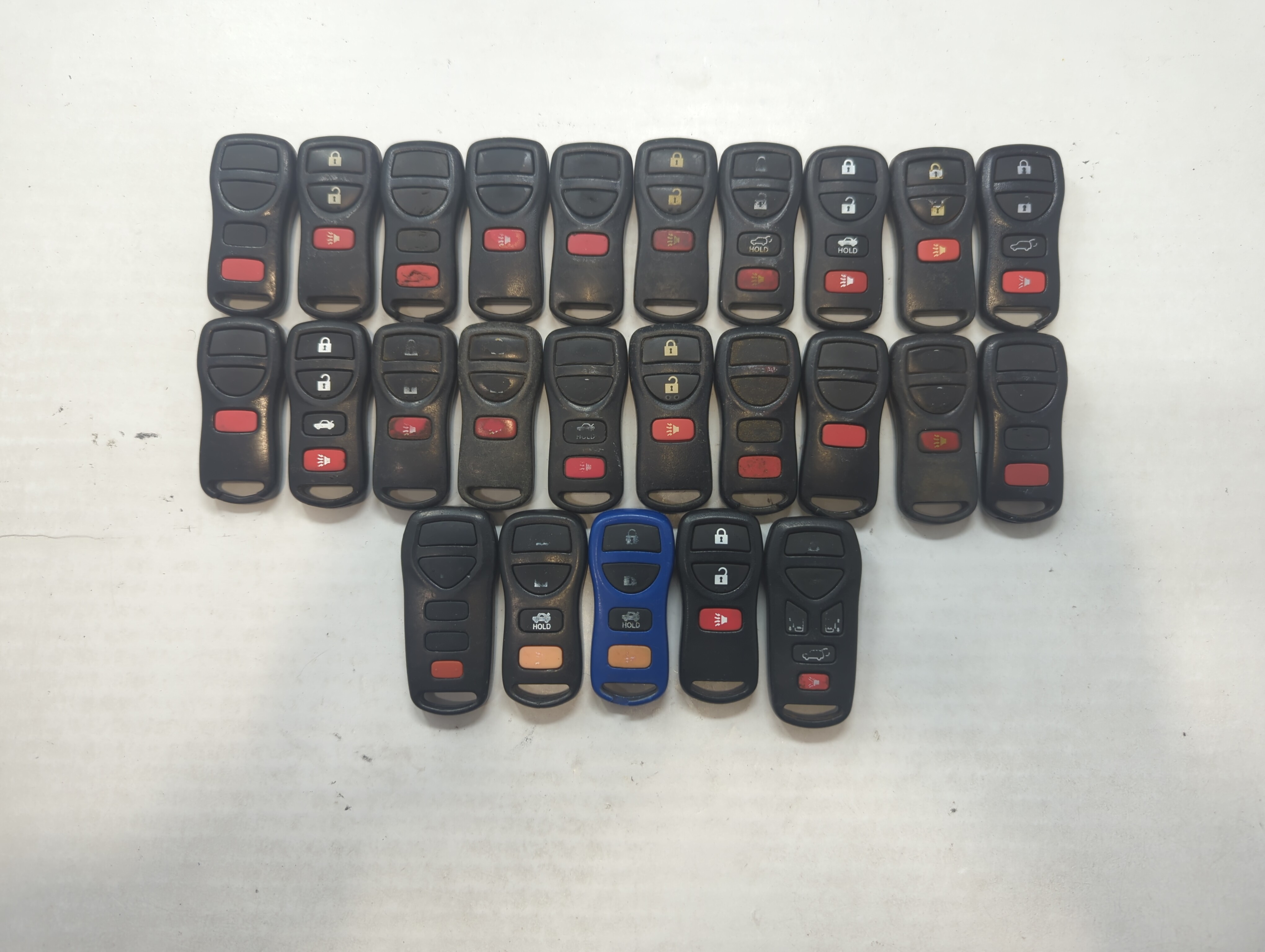 Lot of 25 Nissan Keyless Entry Remote Fob MIXED FCC IDS MIXED PART 592732 - Oemusedautoparts1.com