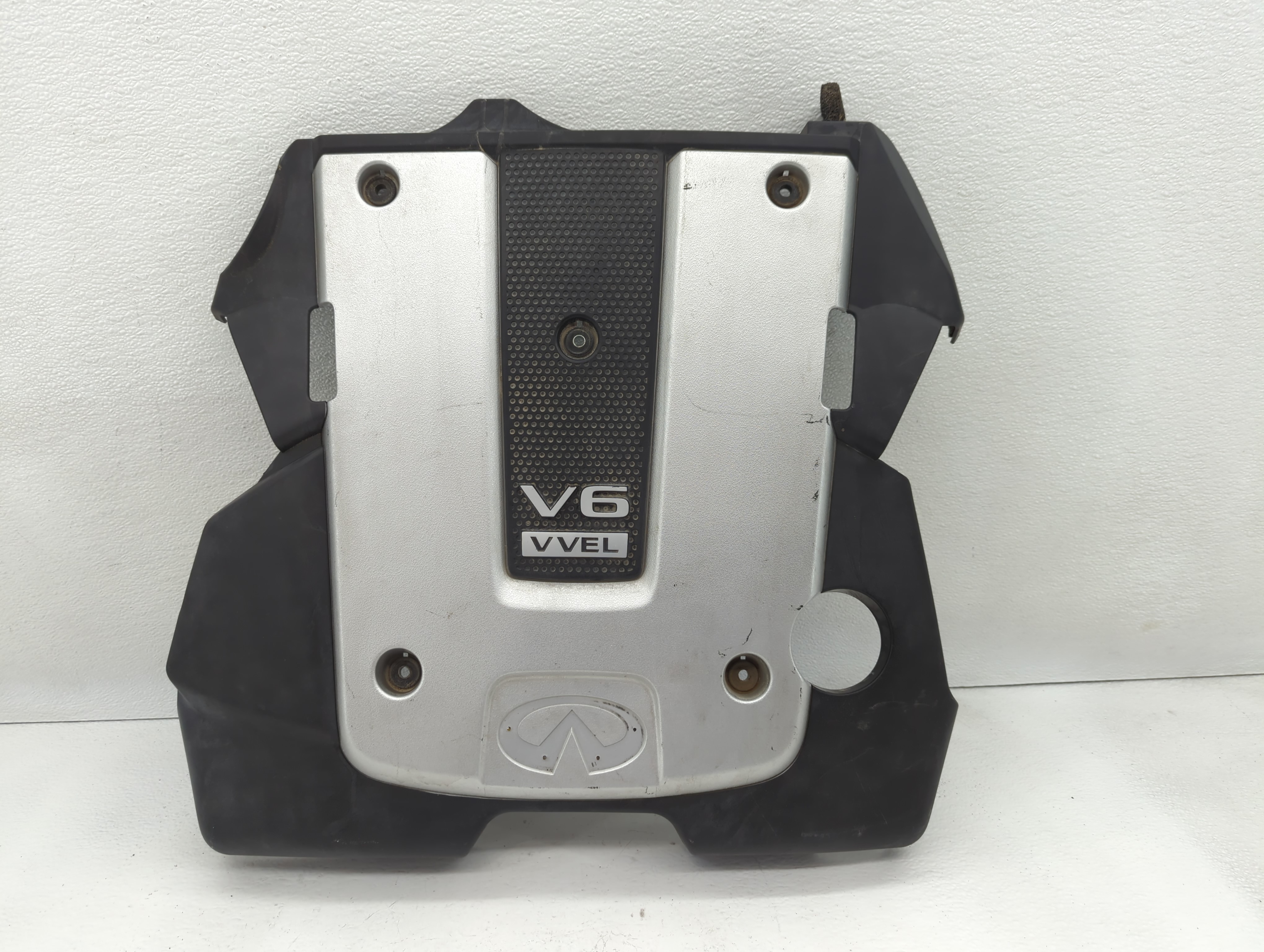 Picture of 2015 Infiniti Q50 Engine Cover 592825