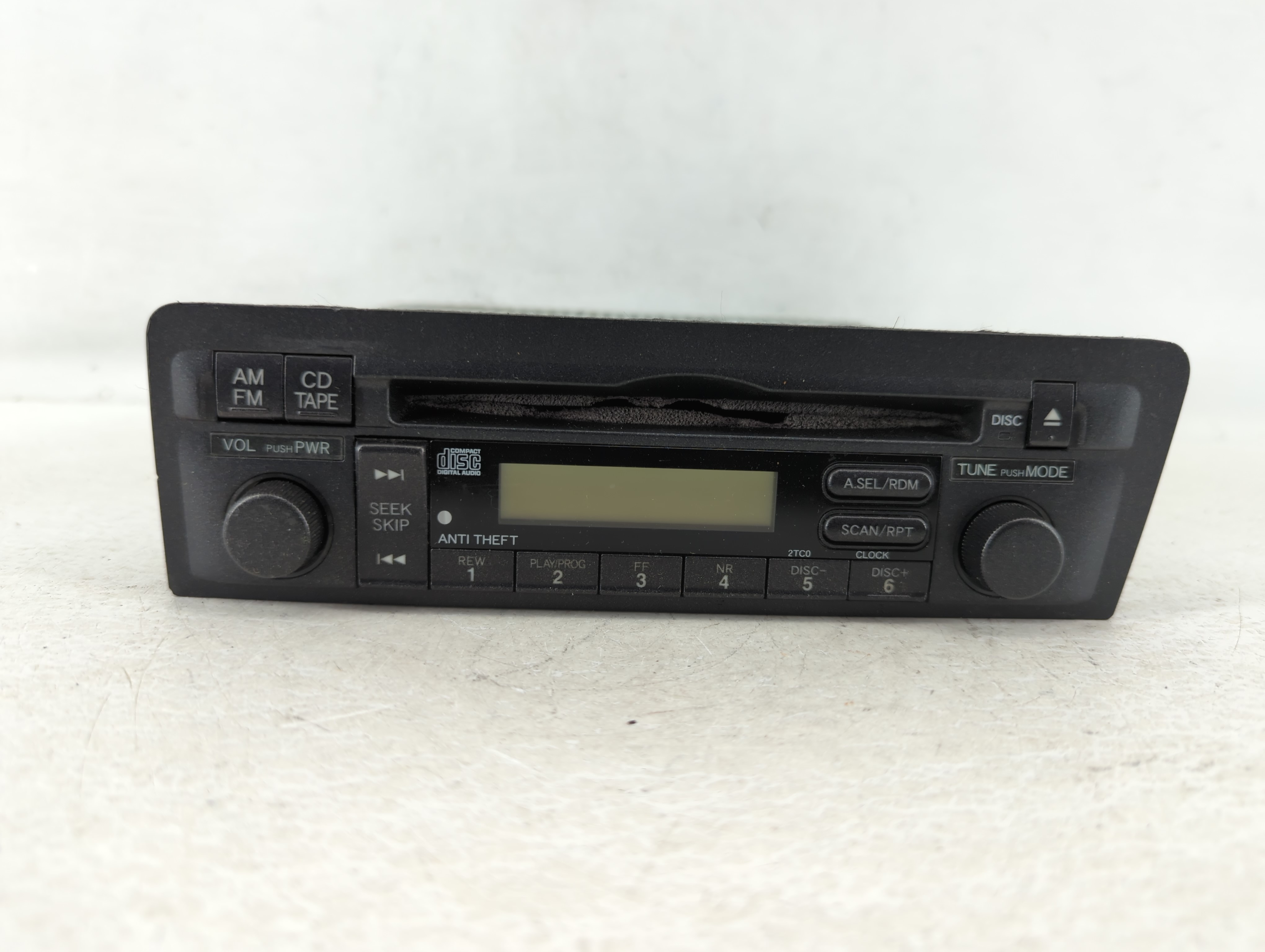 2002 Honda Civic Am Fm Cd Player Radio Receiver 593370 - Oemusedautoparts1.com