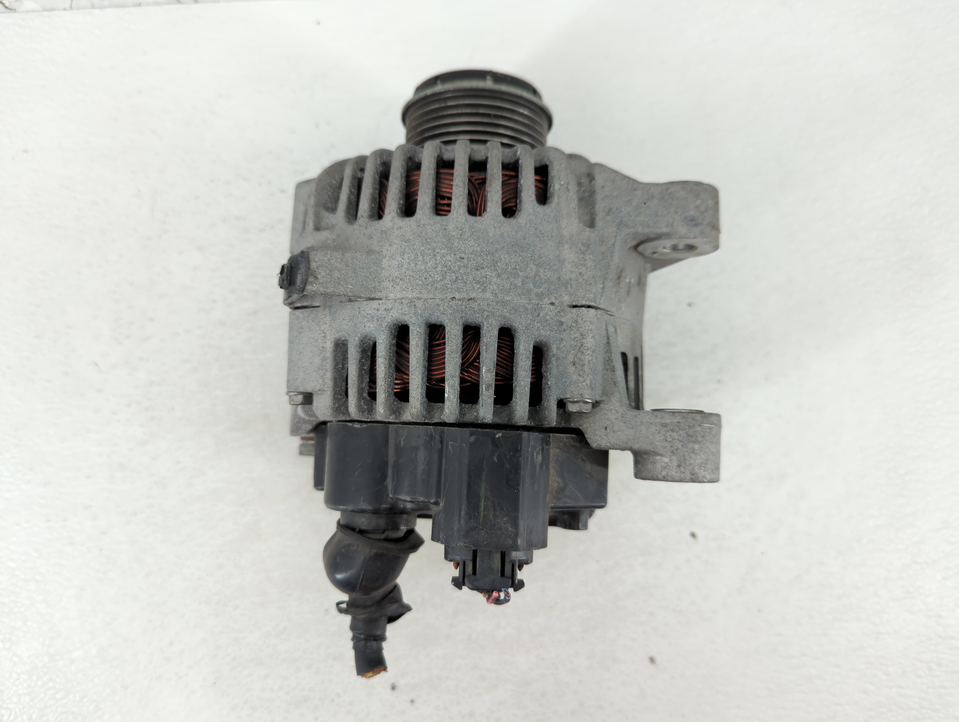 Picture of 2011 Hyundai Sonata Alternator Generator Charging Assembly Engine Oem 594232
