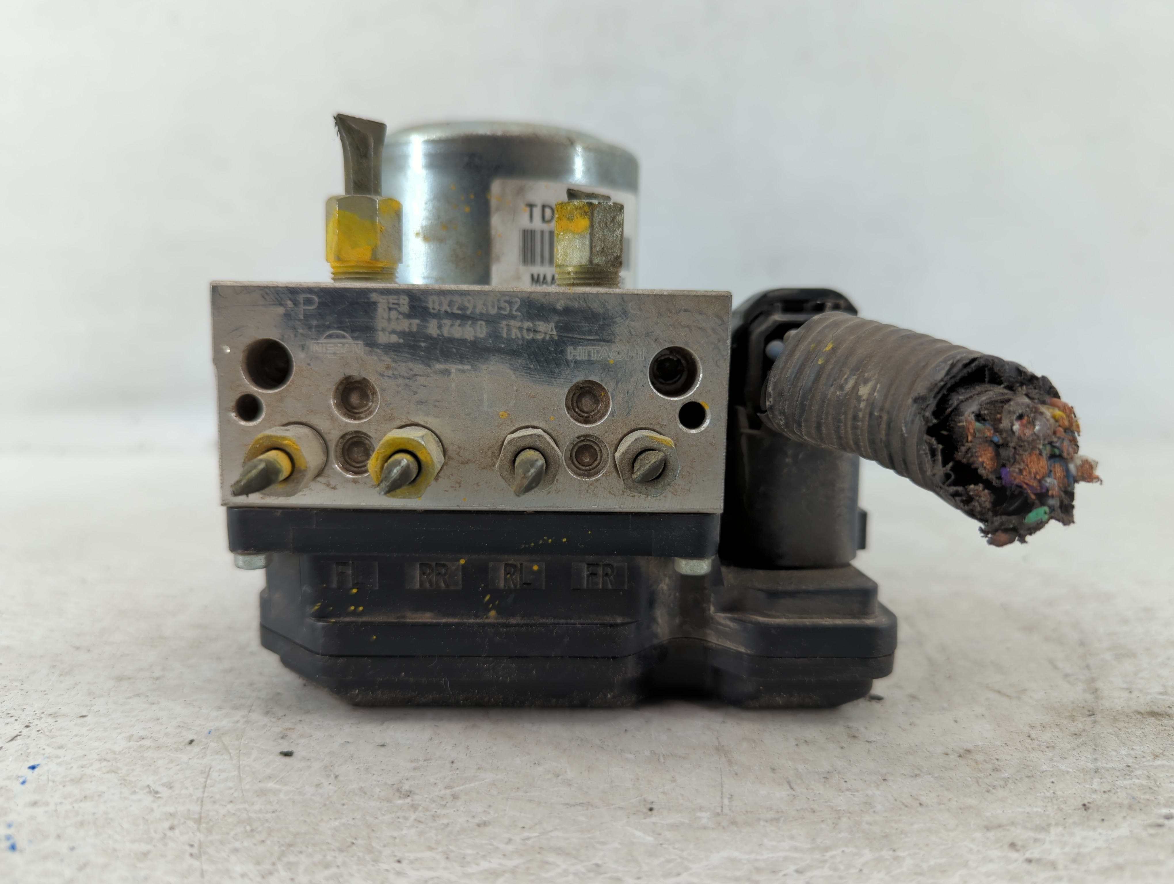 Picture of 2011-2011 Nissan Juke Abs Pump Control Module 594926