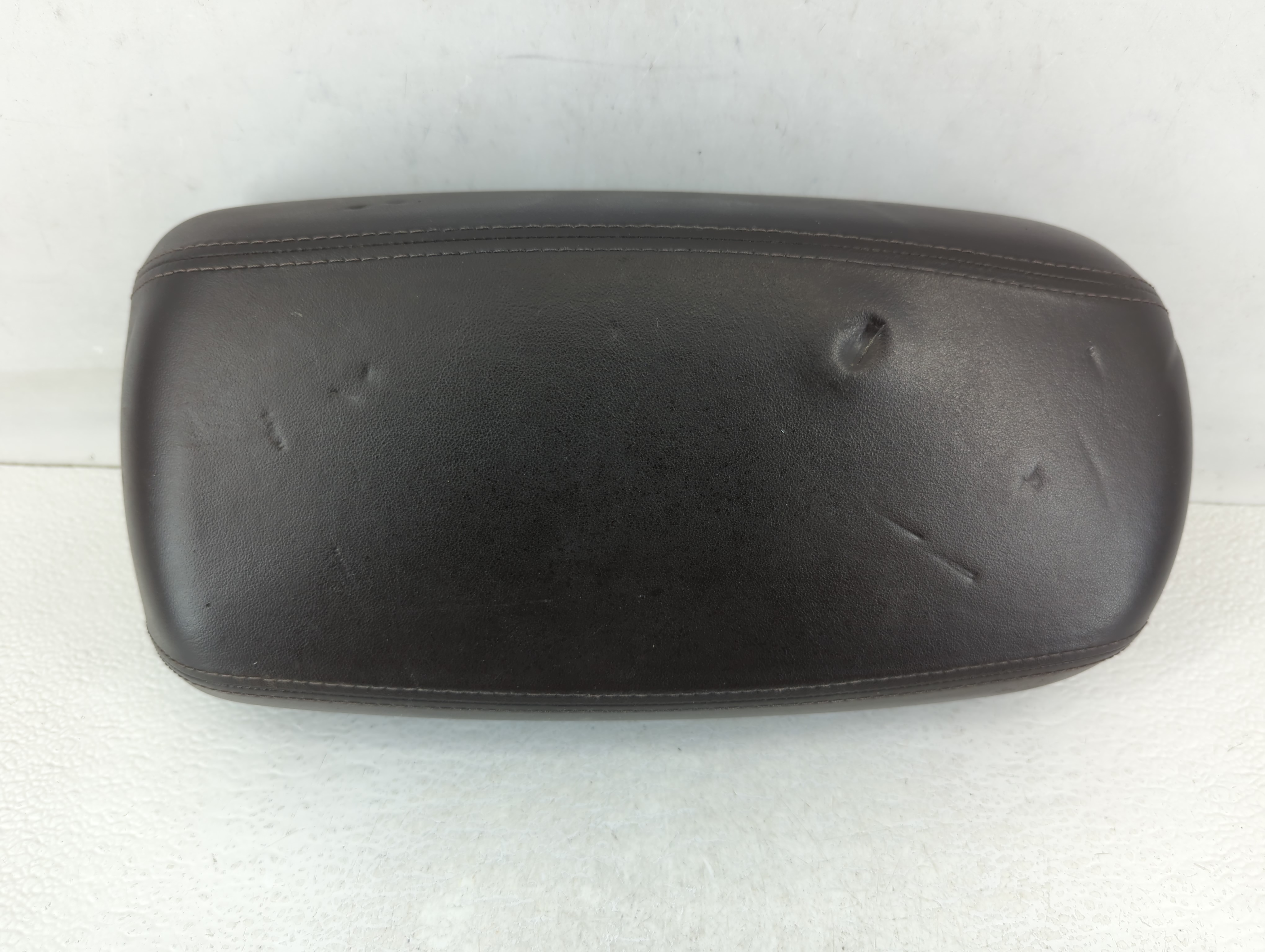 Picture of 2014-2015 Hyundai Tucson Center Console Armrest Cover Lid Brown 595541