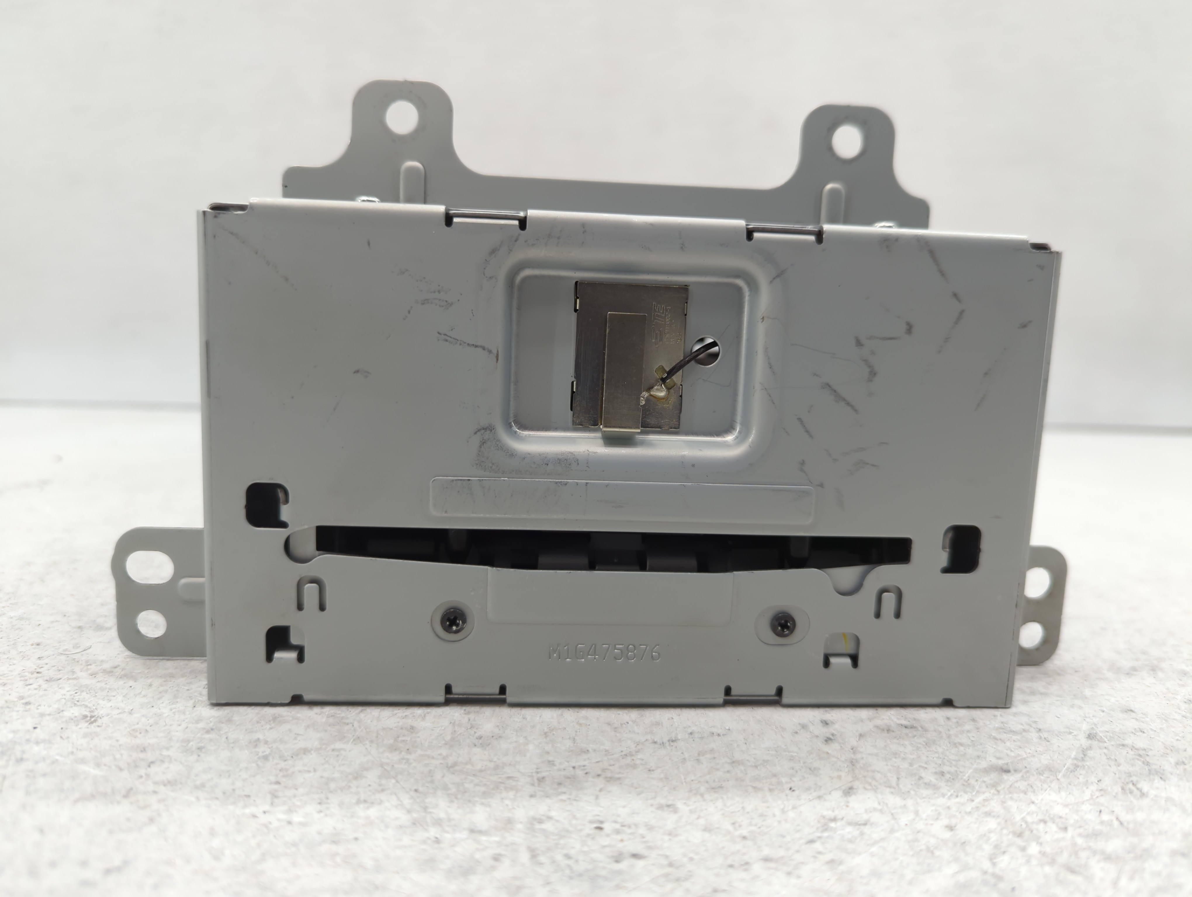 2017 Buick Verano Am Fm Cd Player Radio Receiver 596364 - Oemusedautoparts1.com