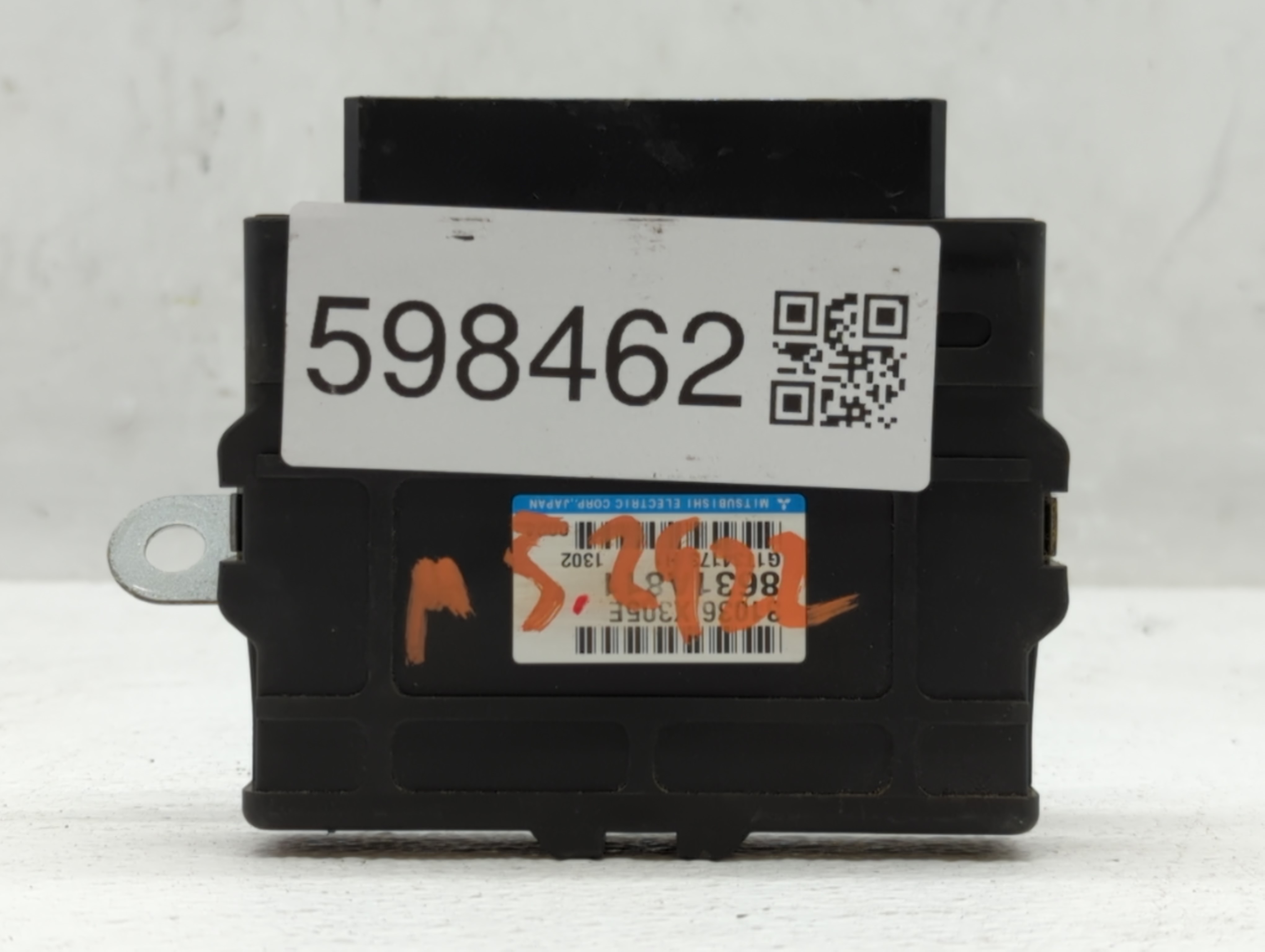 Picture of 2012 Mitsubishi Outlander Sport Chassis Control Module Ccm Bcm Body Control 598462