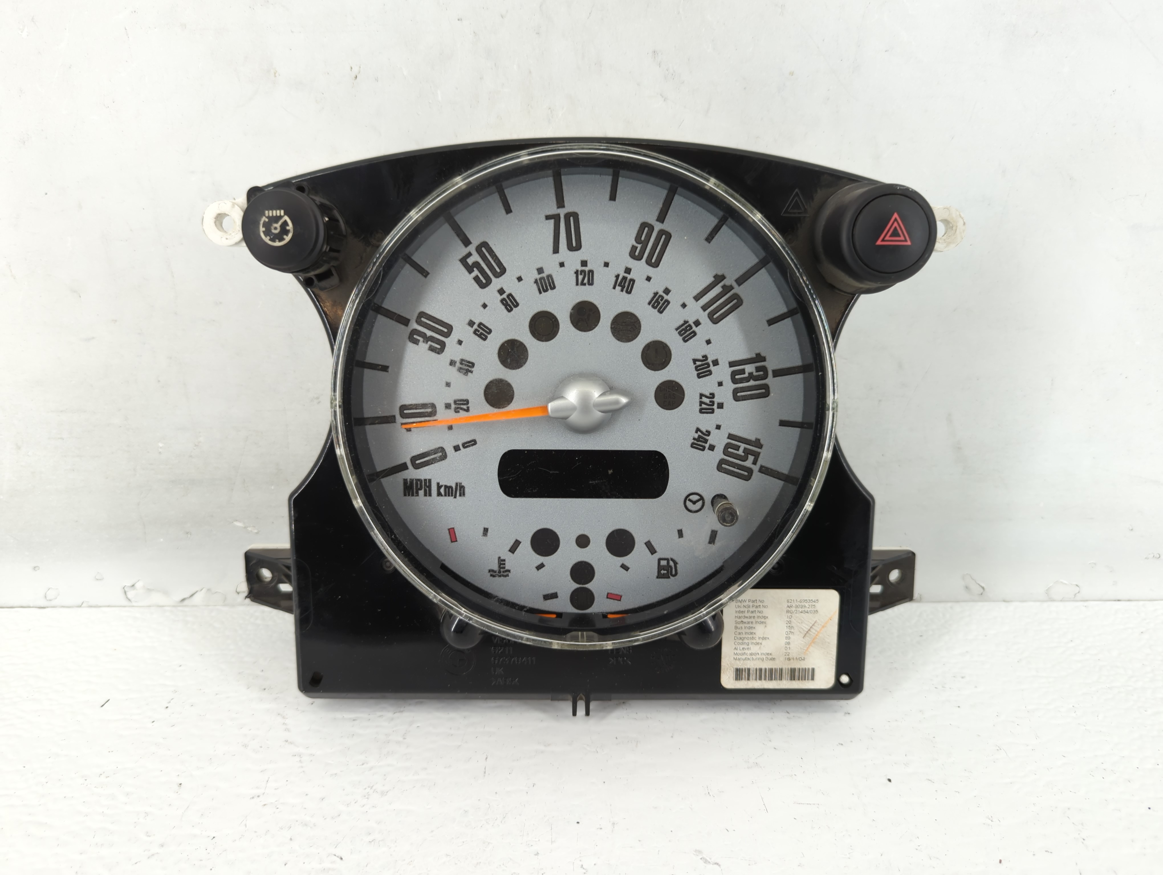 Picture of 2005 Mini Cooper Speedometer Instrument Cluster Gauges 599475