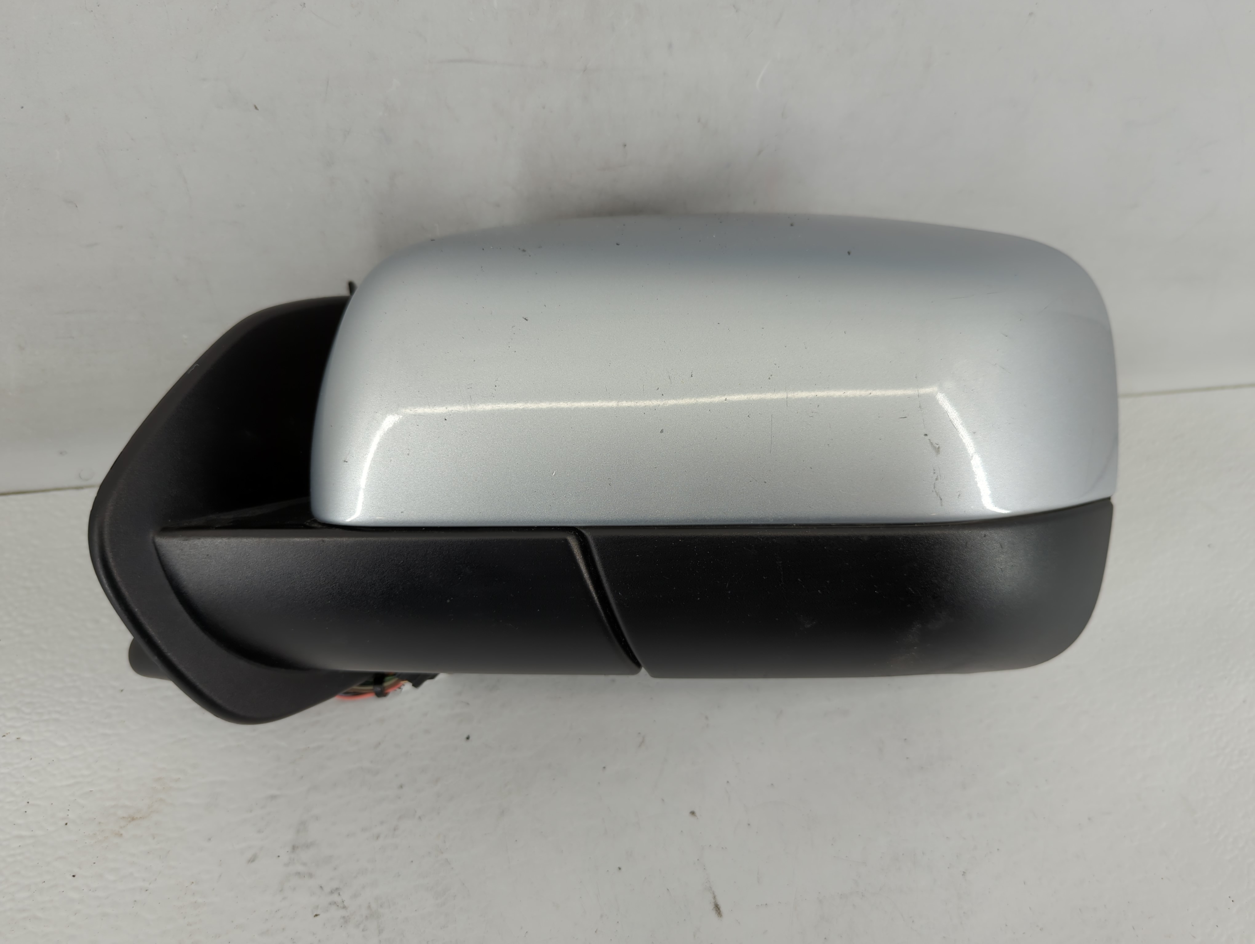 Picture of Nissan Rogue Sport Driver Left Side View Manual Door Mirror Grey 599685