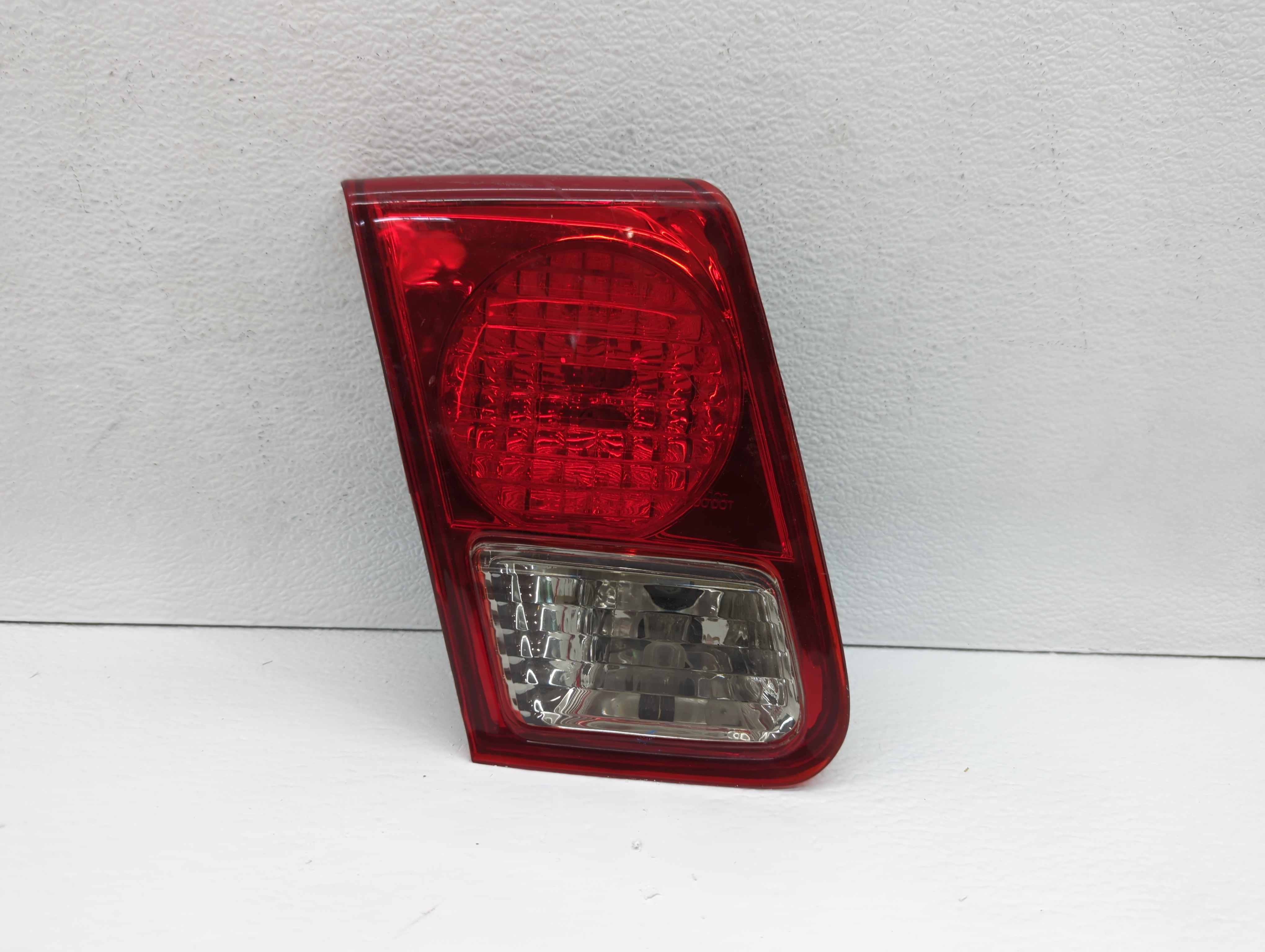 Picture of 2003-2005 Honda Civic Driver Left Side Tail Light Taillight Oem 599783