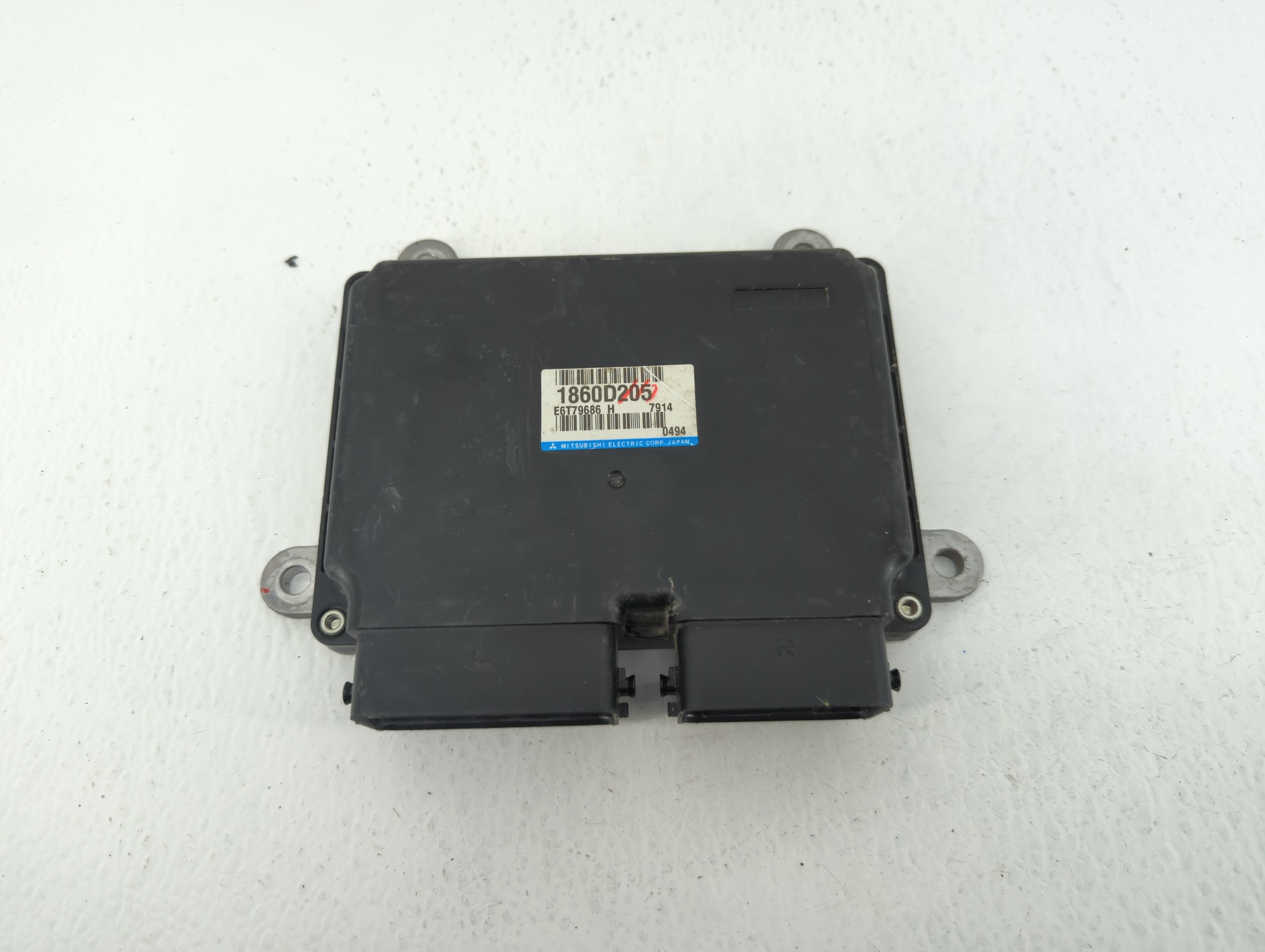 2017 Mitsubishi Outlander Engine Computer Ecu Pcm Ecm Pcu Oem 1860c990 599874 - Oemusedautoparts1.com