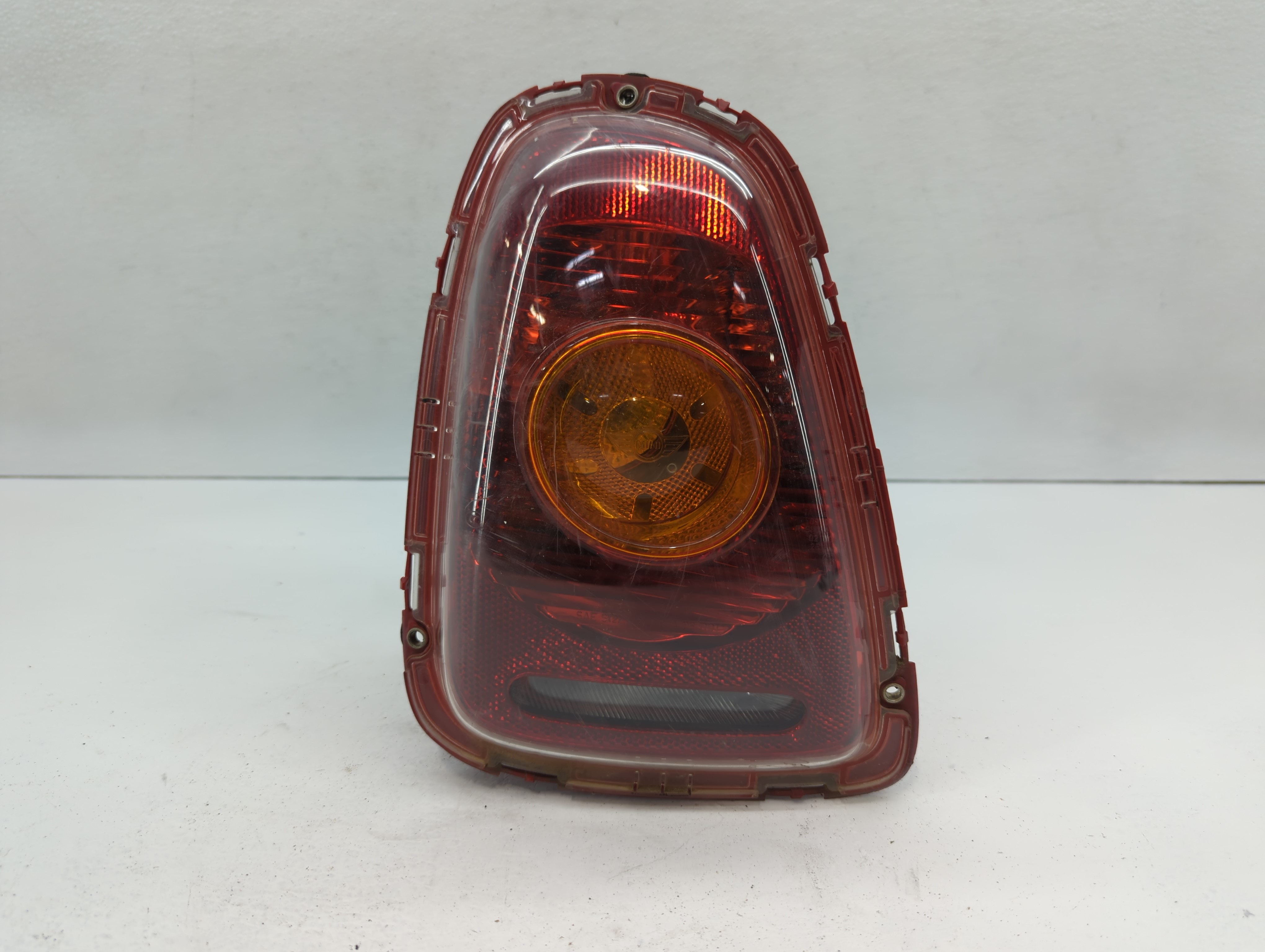 2008 Mini Cooper Driver Left Side Tail Light Taillight Oem 600137 - Oemusedautoparts1.com