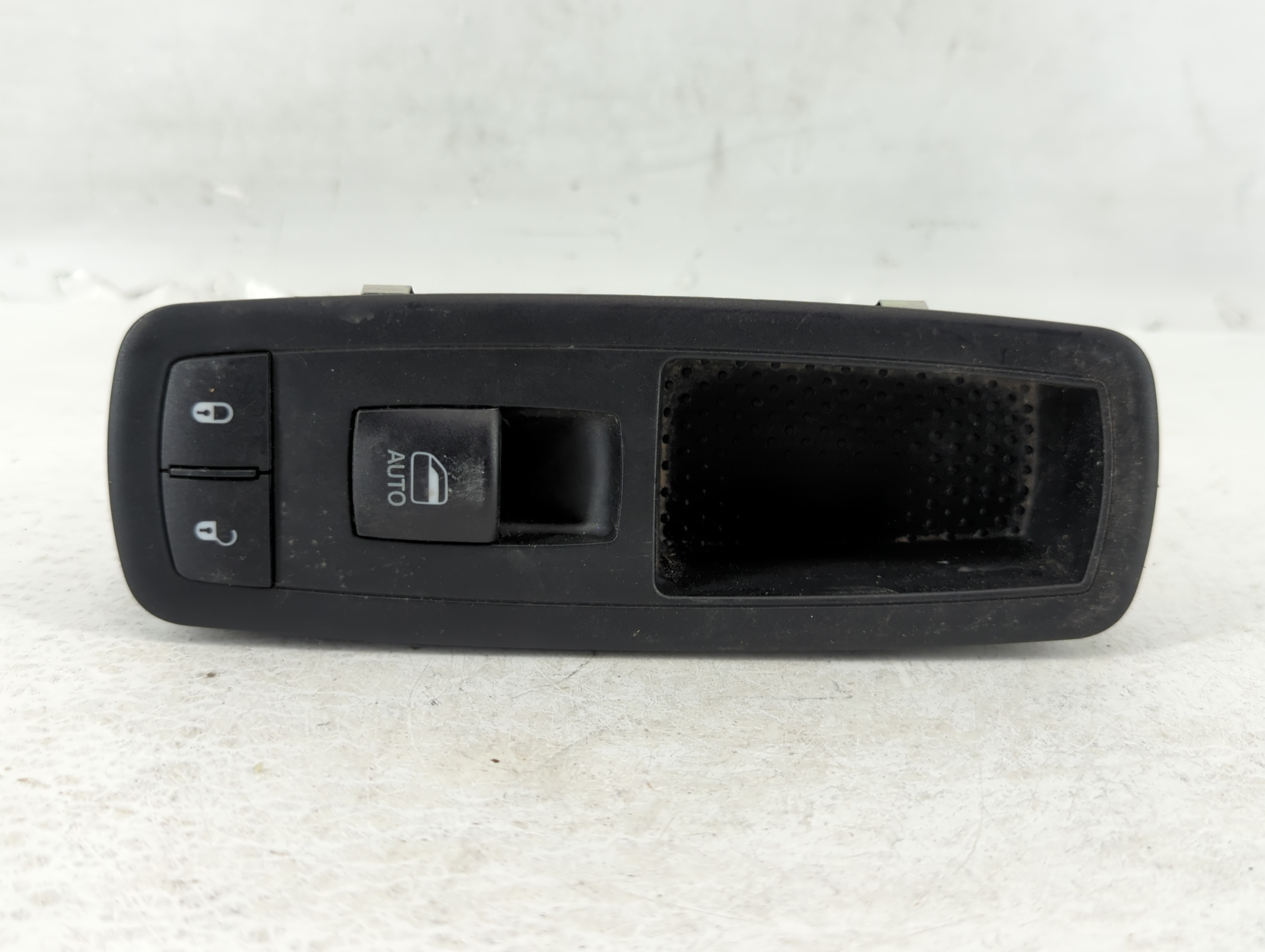 Picture of 2018 Dodge Ram 1500 Passenger Right Power Window Switch 68148892aa 601967