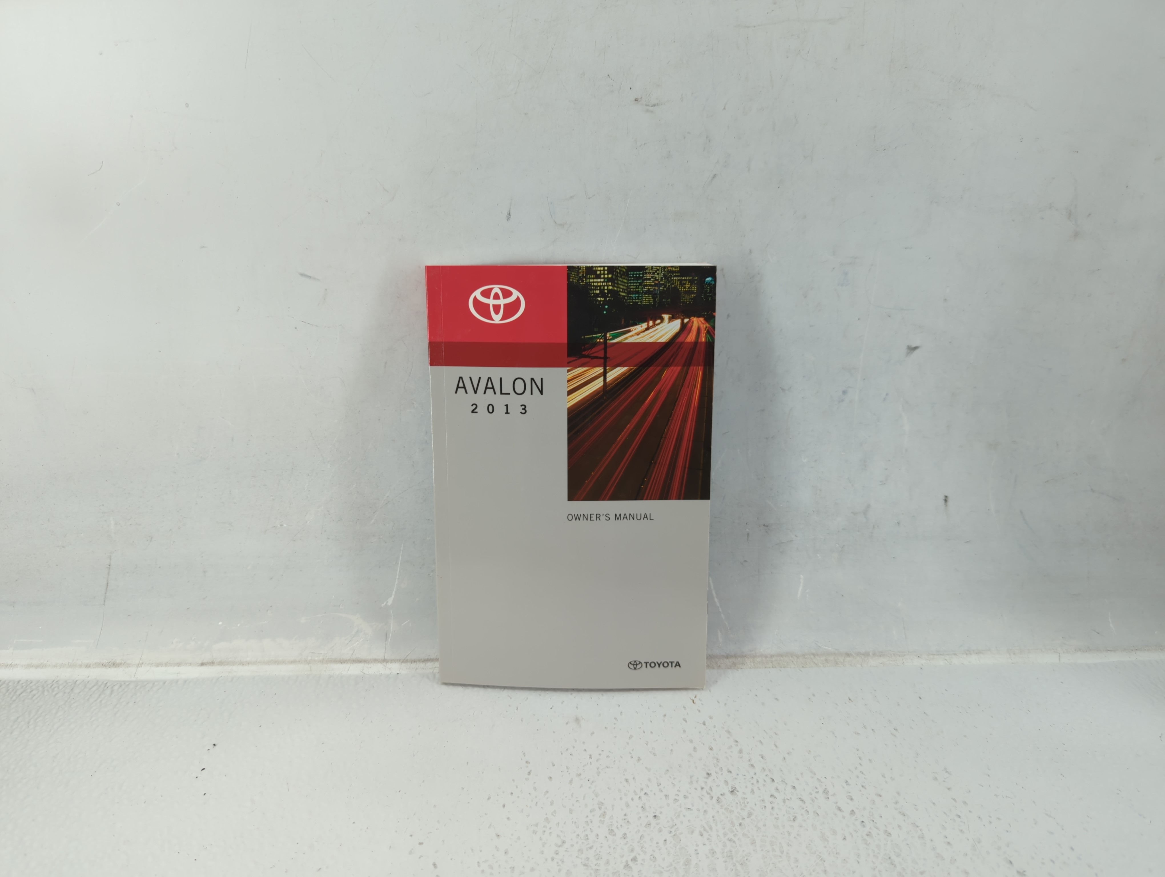 Picture of 2013 Toyota Avalon Owners Manual Book Guide 603314