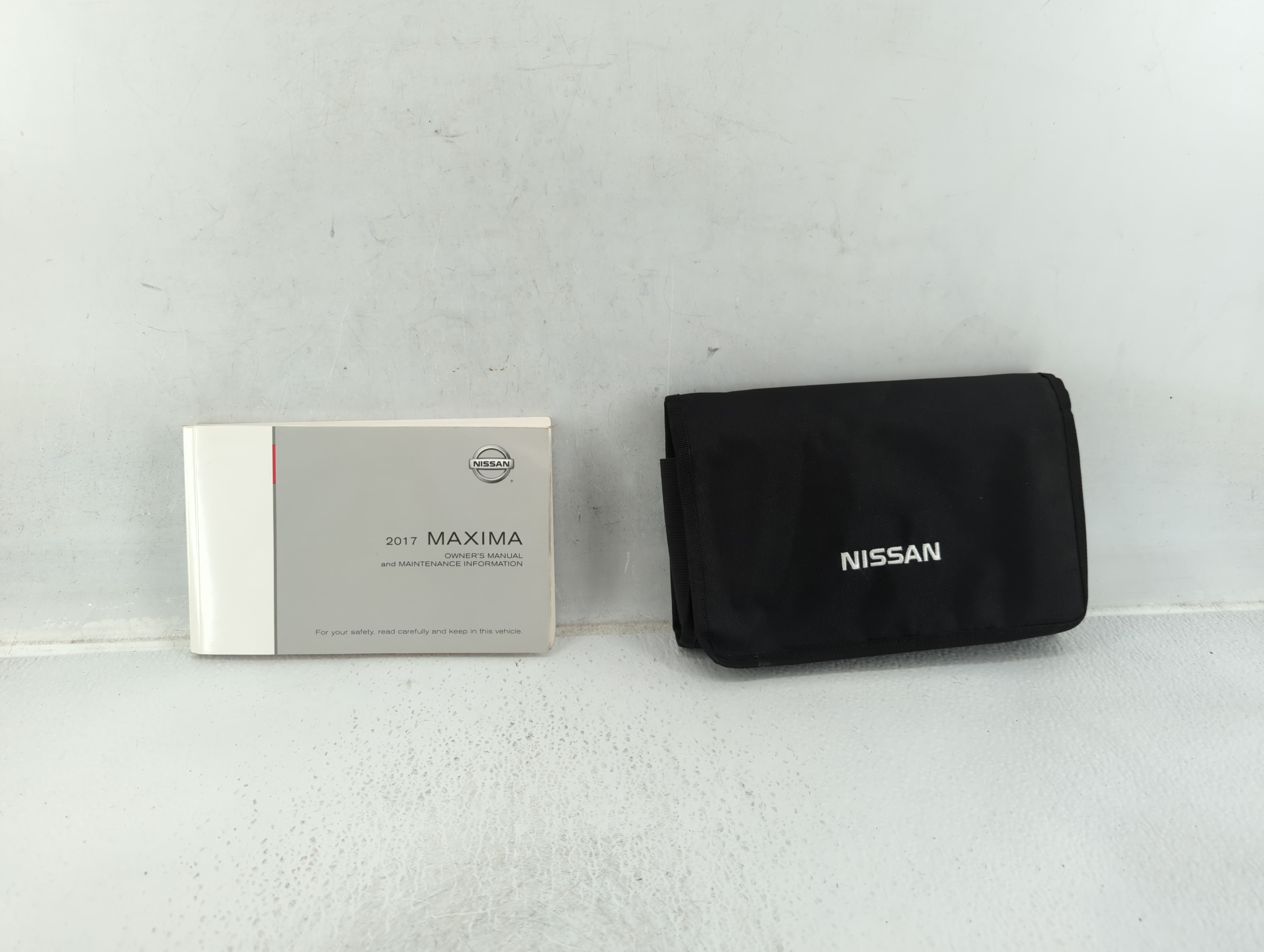 2017 Nissan Maxima Owners Manual Book Guide 603324 - Oemusedautoparts1.com