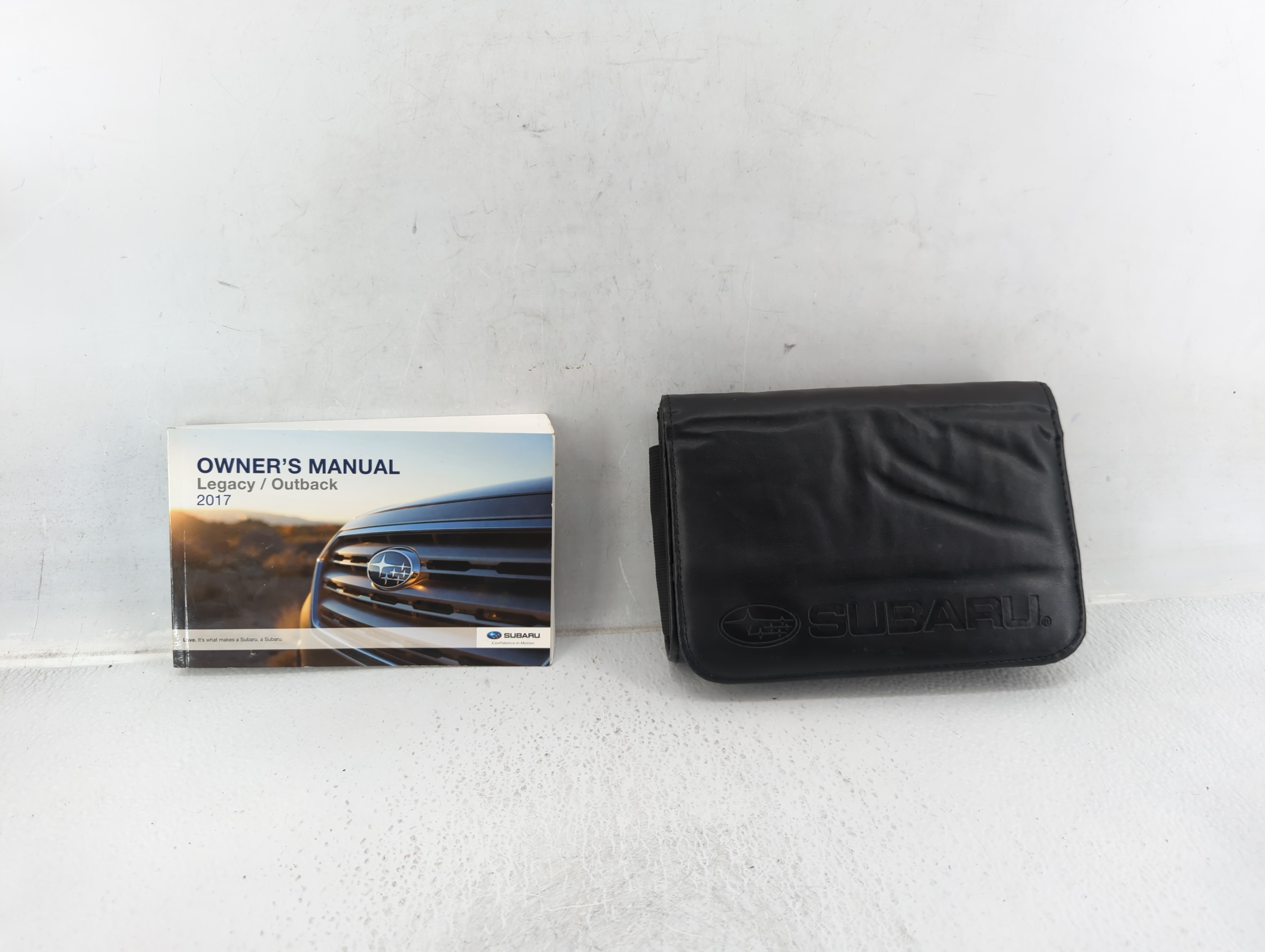 2017 Subaru Legacy Owners Manual Book Guide 603332 - Oemusedautoparts1.com