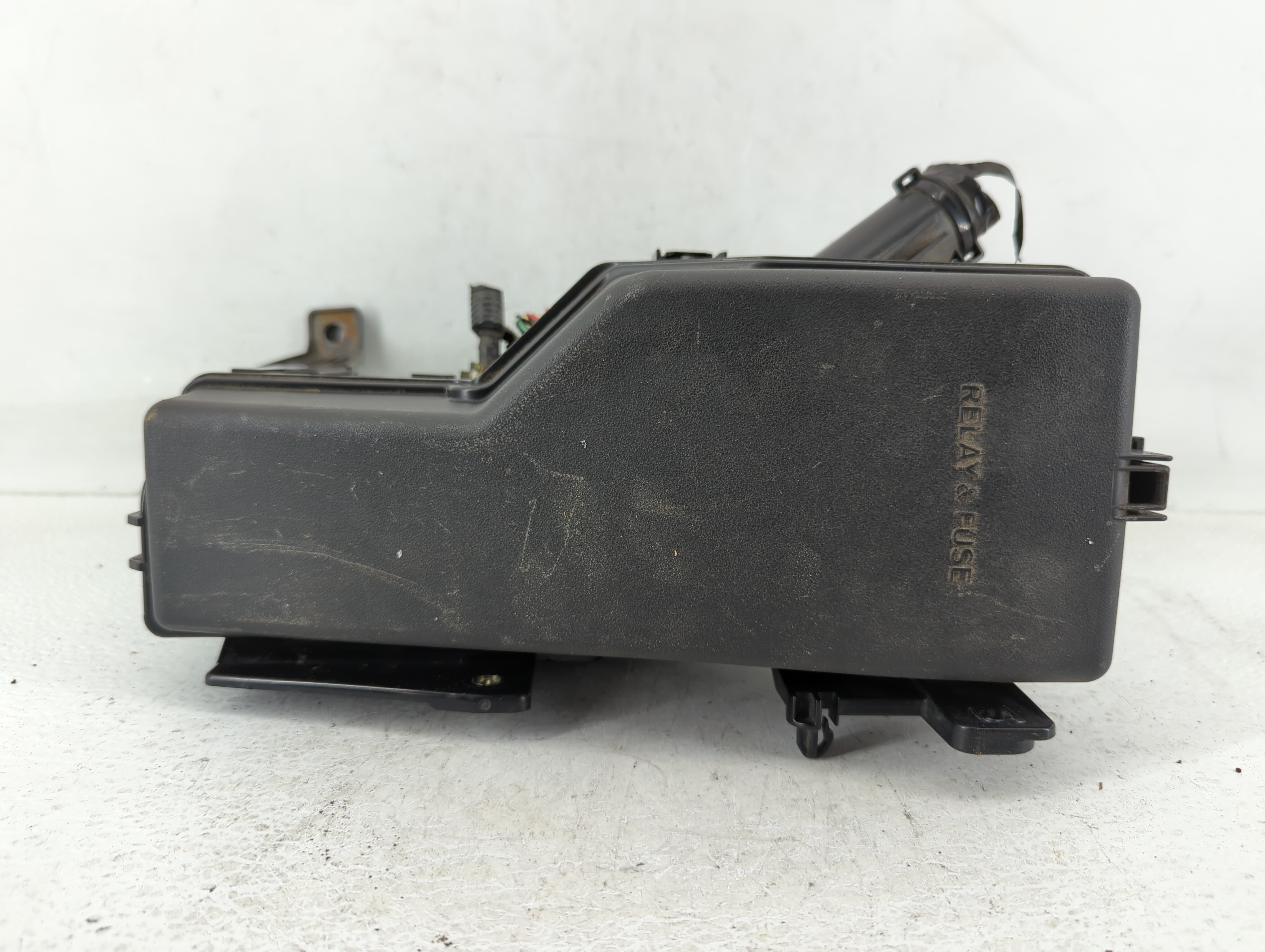 Picture of Hyundai Santa Fe Fusebox Fuse Box Relay Module 82720-06091 604135