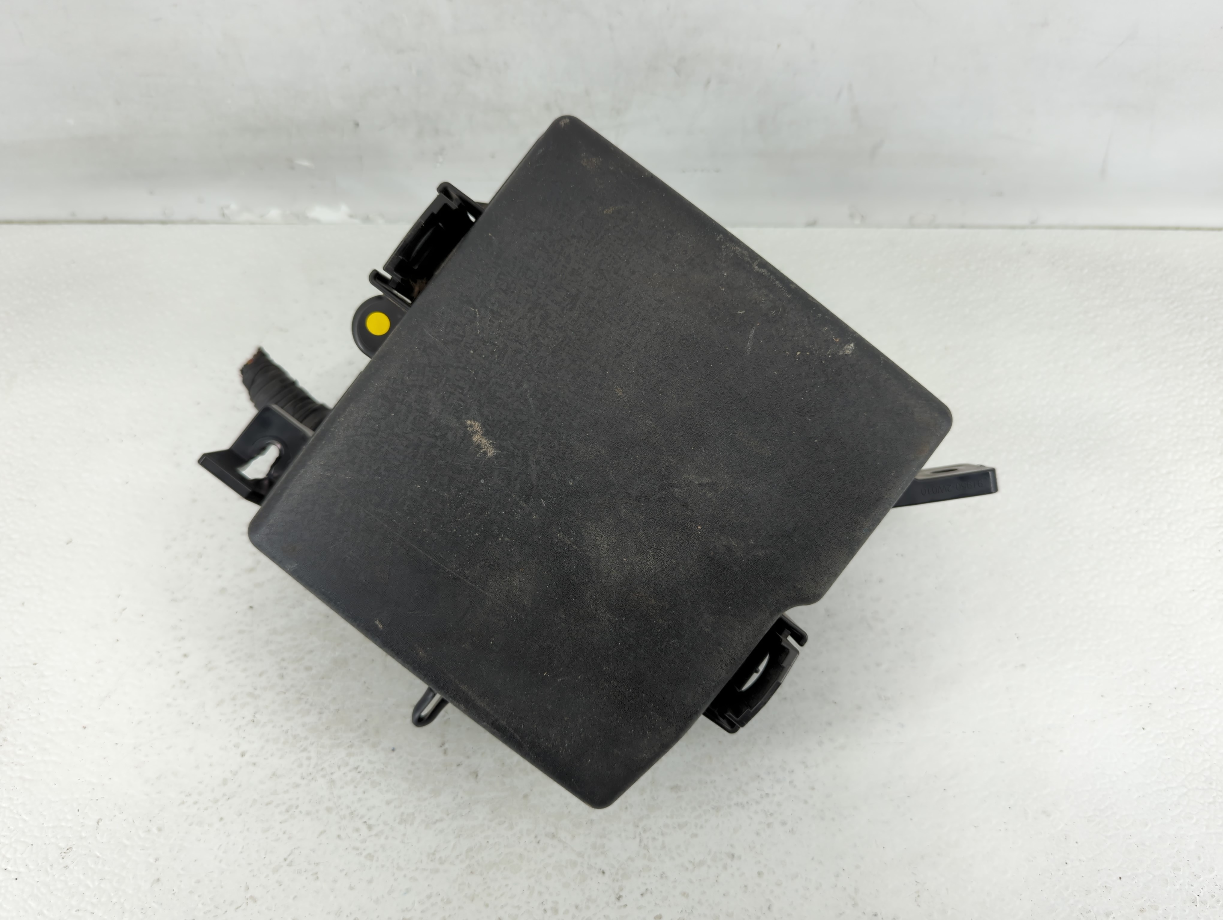 2014 Hyundai Santa Fe Sport Fusebox Fuse Box Relay Module 604183 - Oemusedautoparts1.com