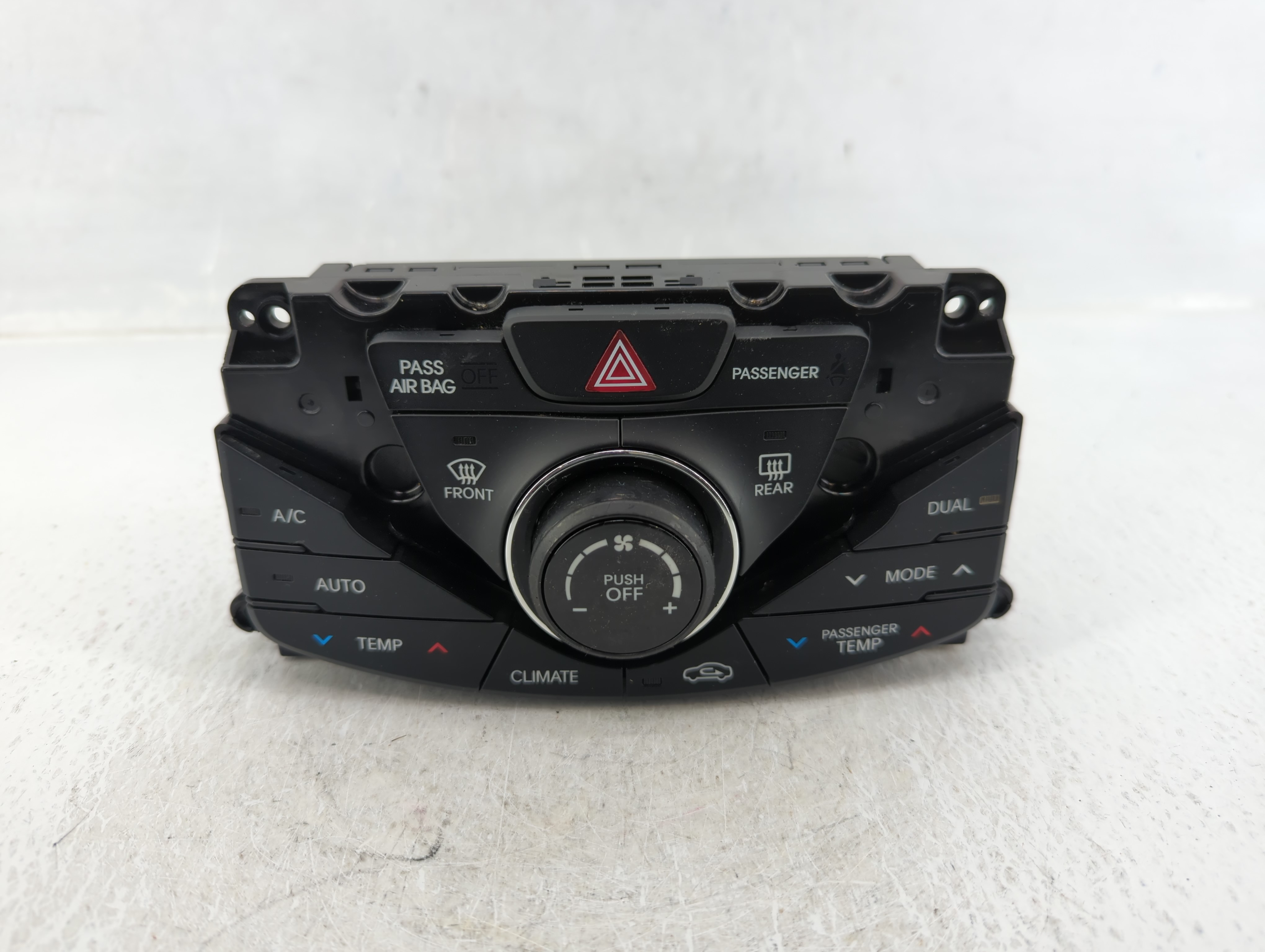 2012-2013 Hyundai Azera Ac Heater Climate Control 97250-3v551 605582 - Oemusedautoparts1.com