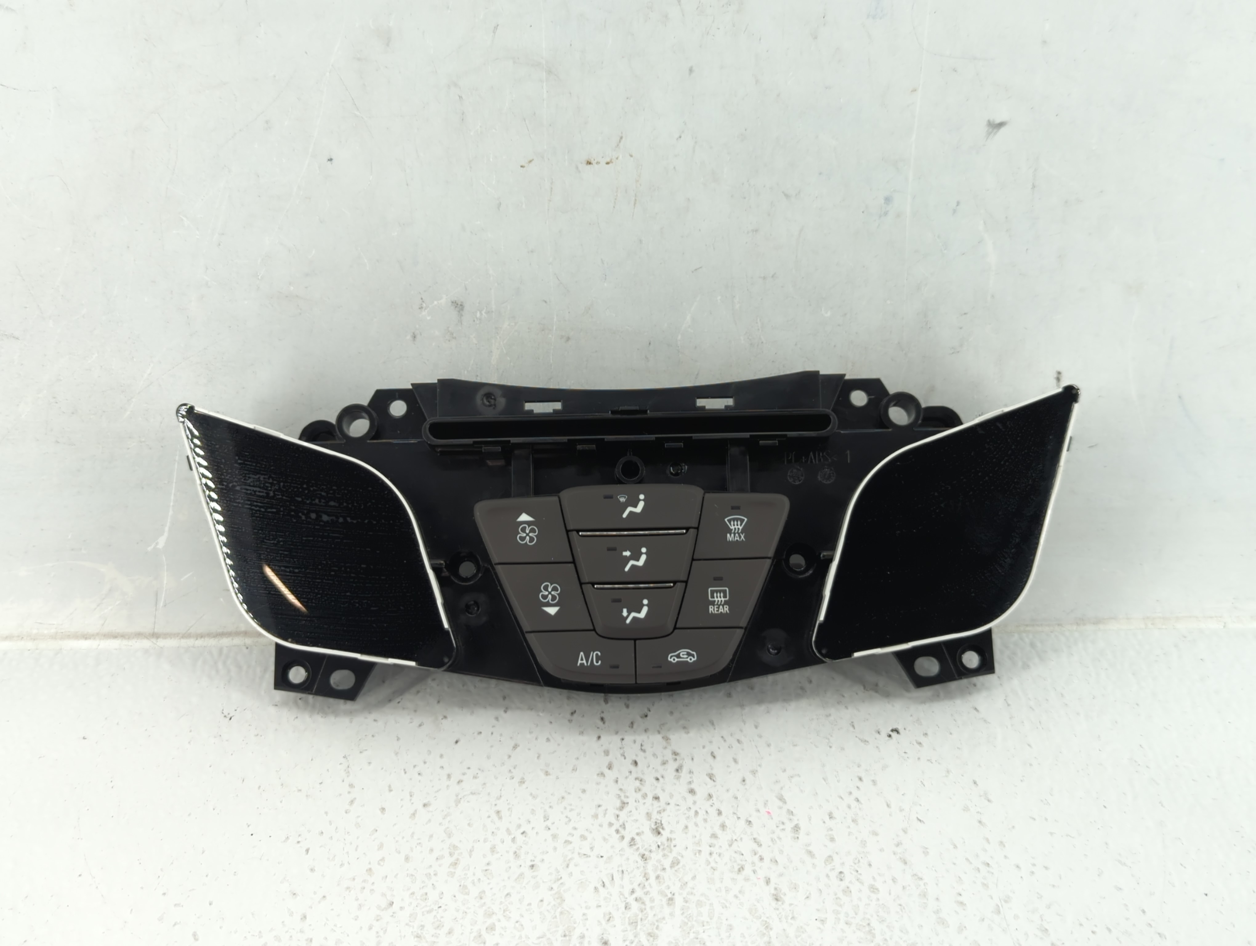 Picture of 2014-2016 Buick Lacrosse Ac Heater Climate Control 90802487 605642