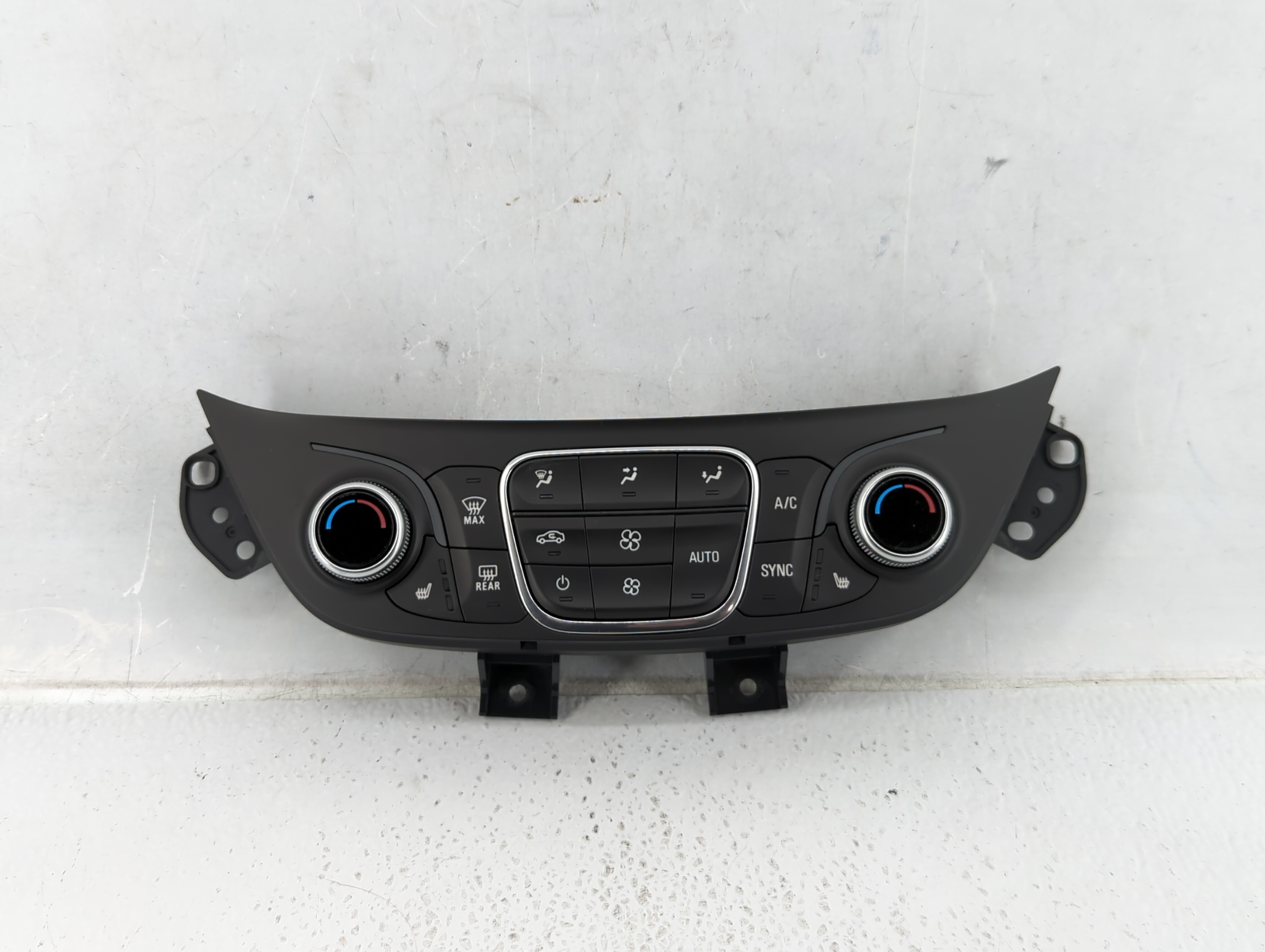Picture of 2018-2018 Chevrolet Equinox Ac Heater Climate Control 84175394 606517