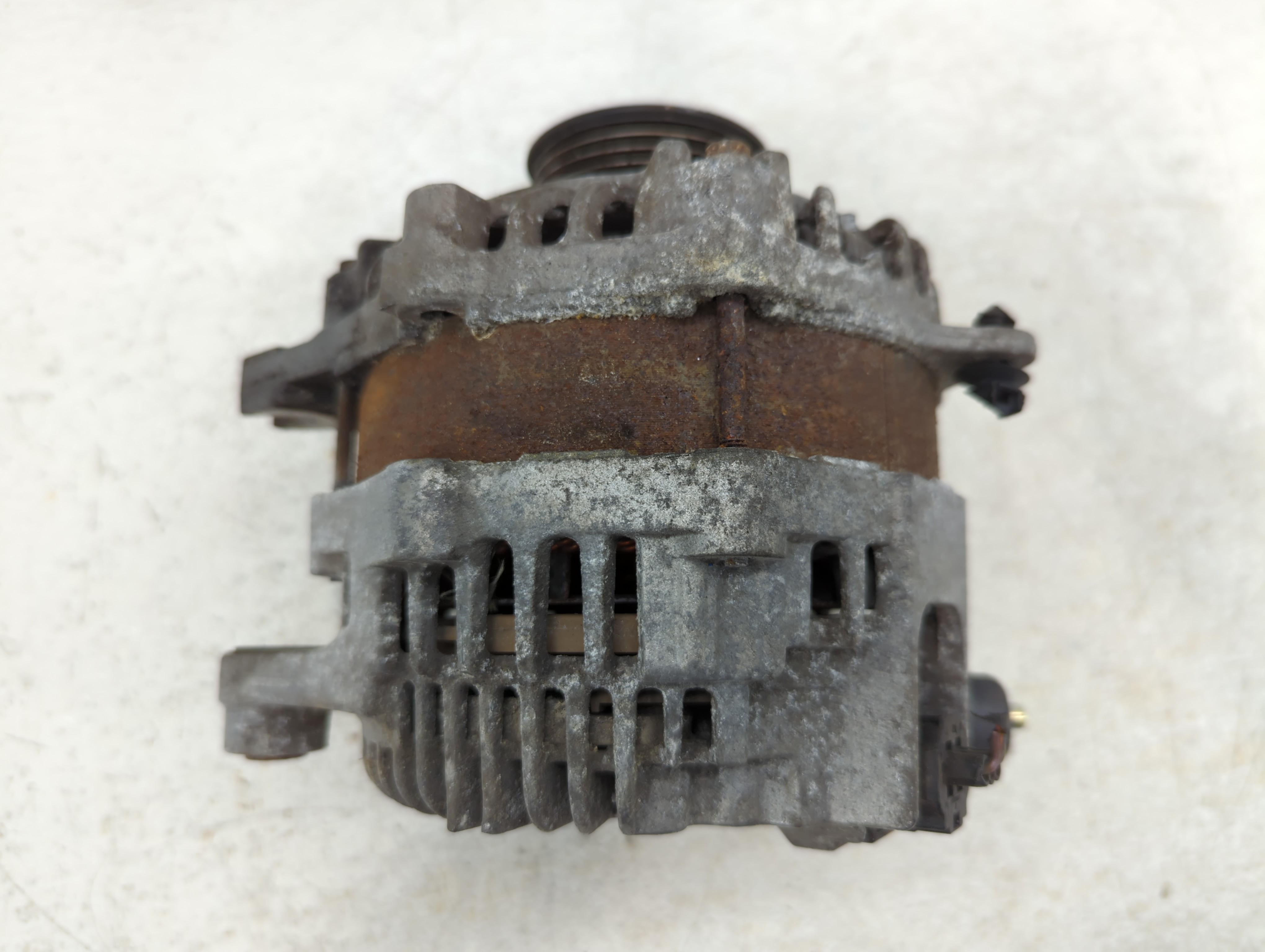 Picture of 2011-2015 Lincoln Mkx Alternator Generator Charging Assembly Engine Oem 607818