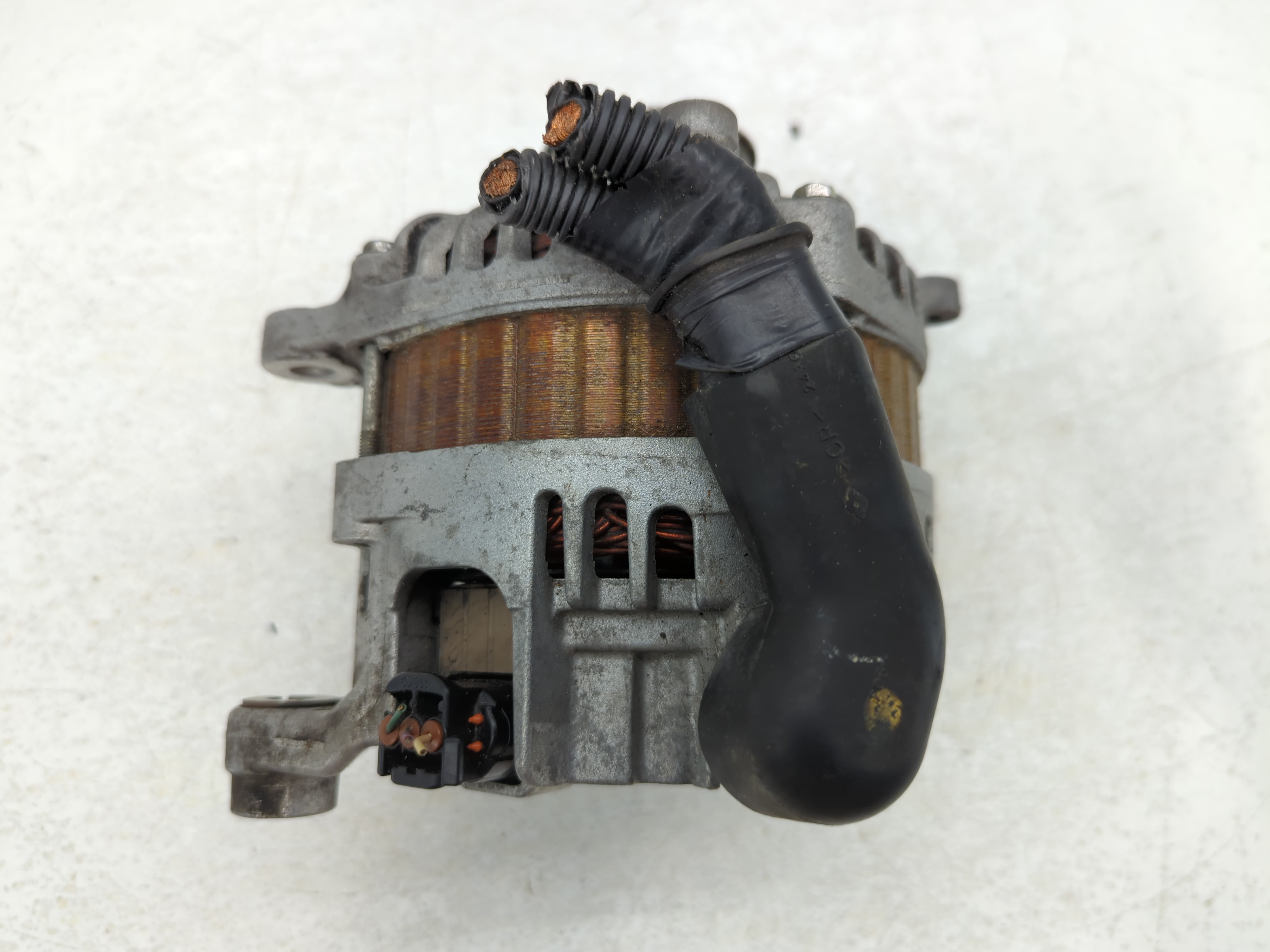 Picture of 2016-2020 Infiniti Q50 Alternator Generator Charging Assembly Engine Oem 608026