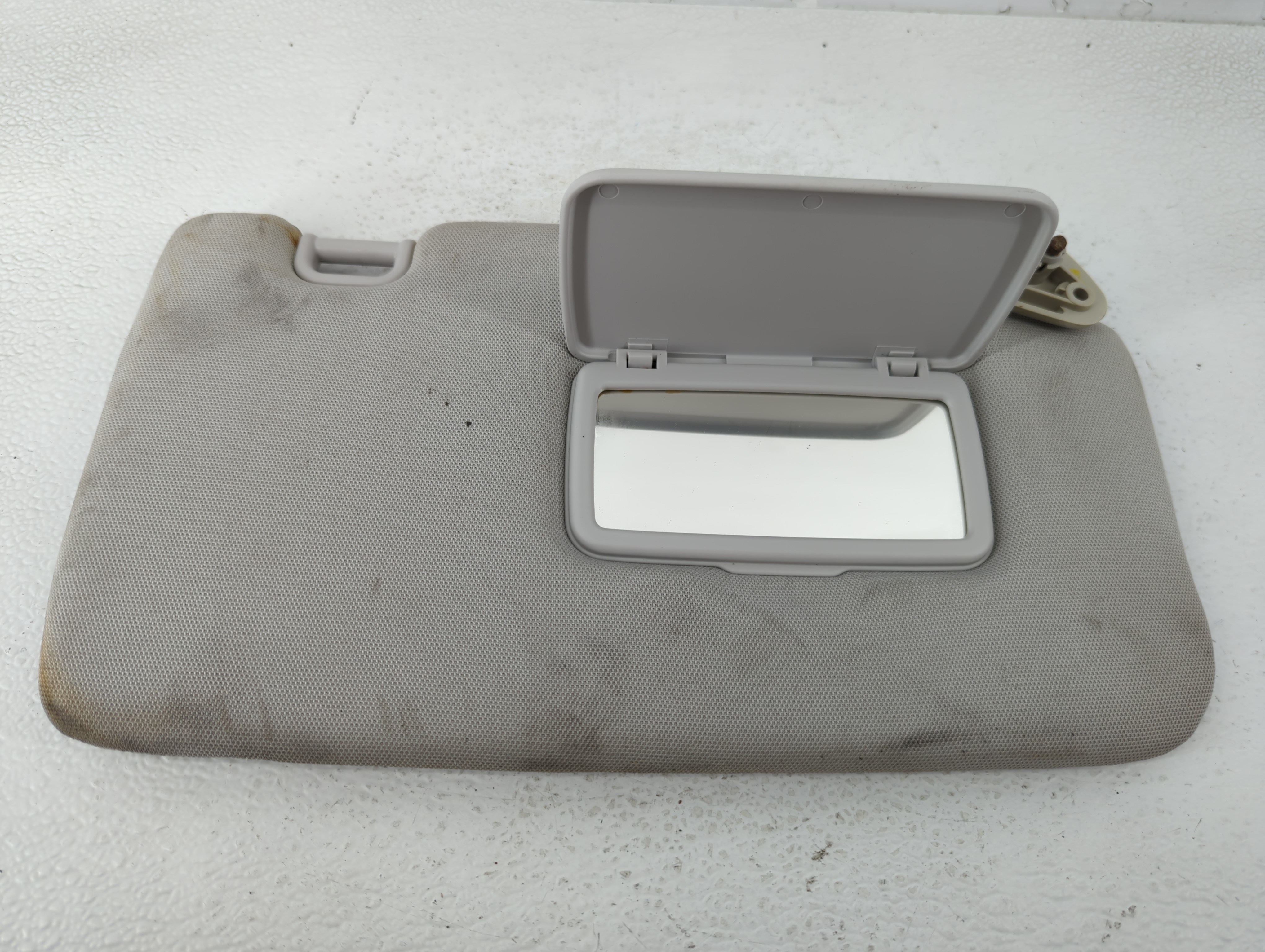 Picture of 2016 Subaru Forester Passenger Sun Visor Mirror Right Sunvisor Grey 608261