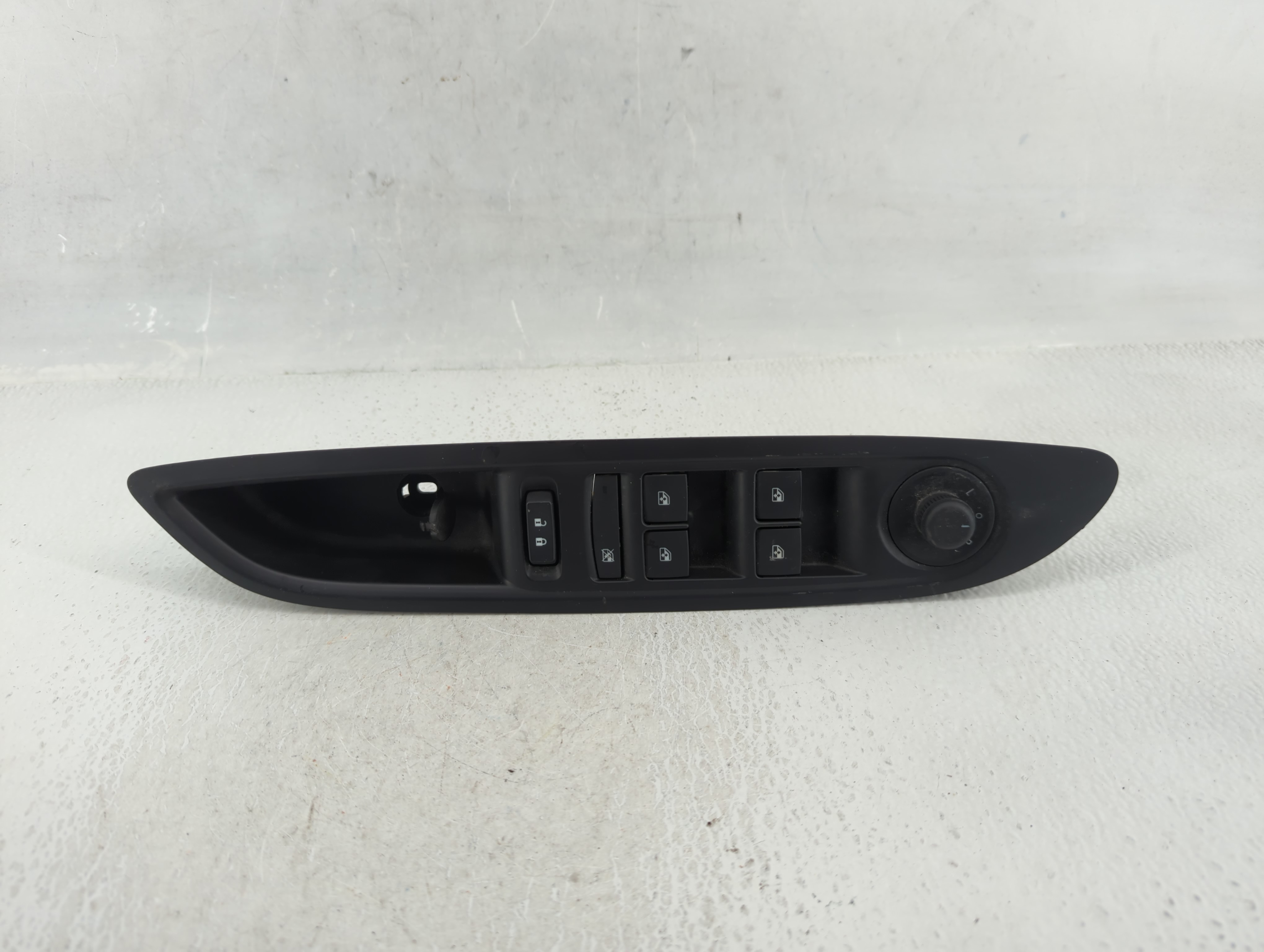 2017 Buick Encore Driver Left Door Master Power Window Switch 95025518 608869 - Oemusedautoparts1.com