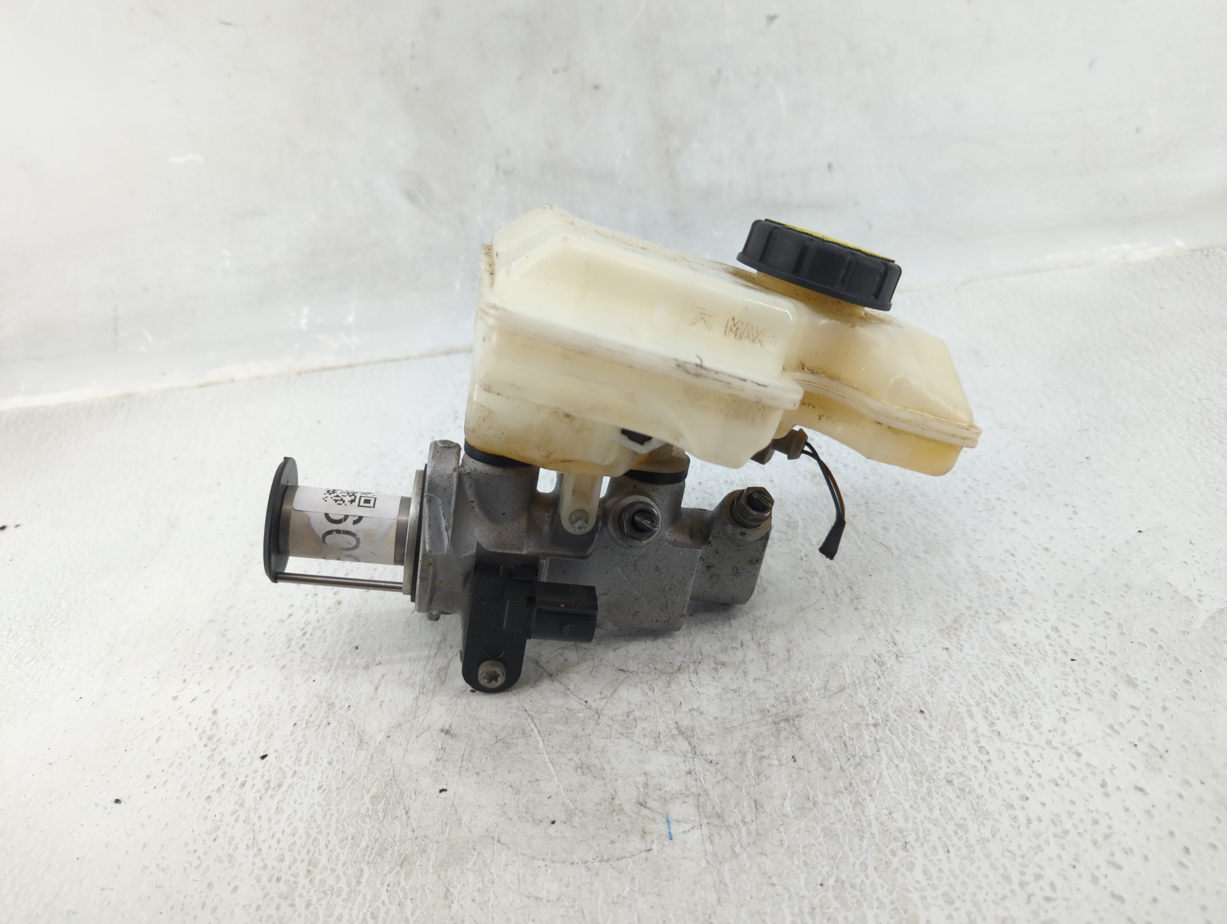 Picture of 2015-2019 Volkswagen Gti Brake Master Cylinder 609289