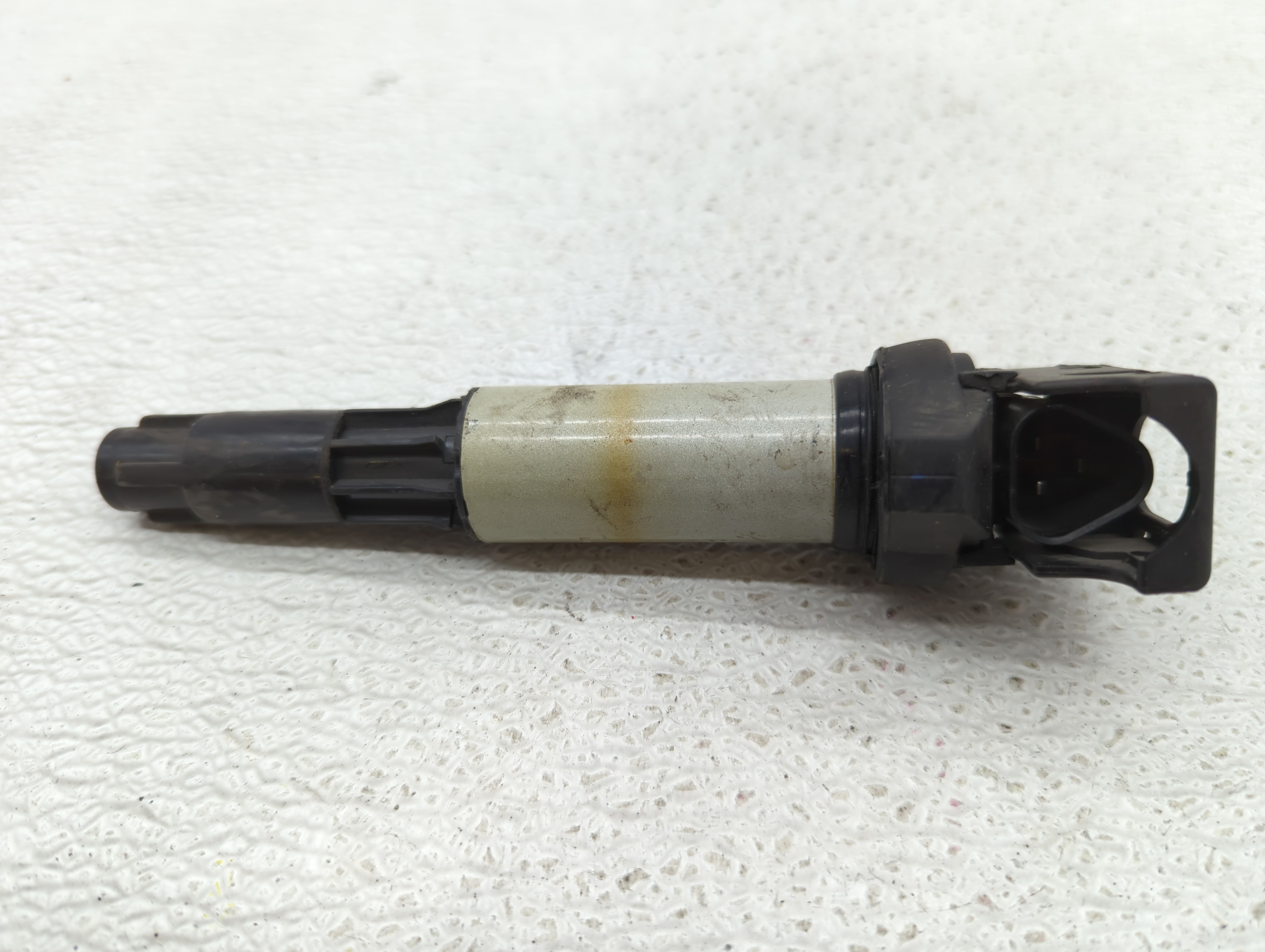 2004 Bmw X5 Ignition Coil Igniter Pack 609813 - Oemusedautoparts1.com