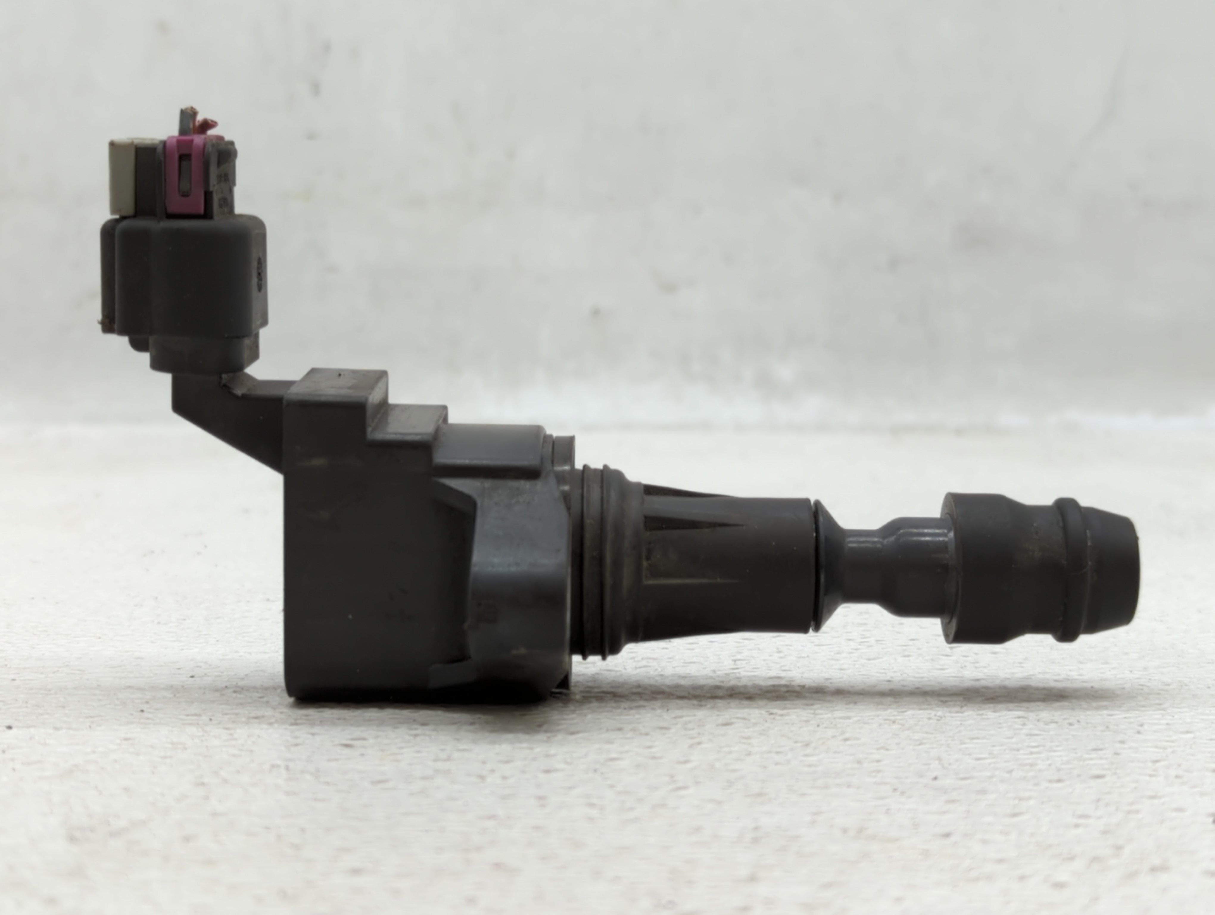 2009 Pontiac G6 Ignition Coil Igniter Pack 609869 - Oemusedautoparts1.com