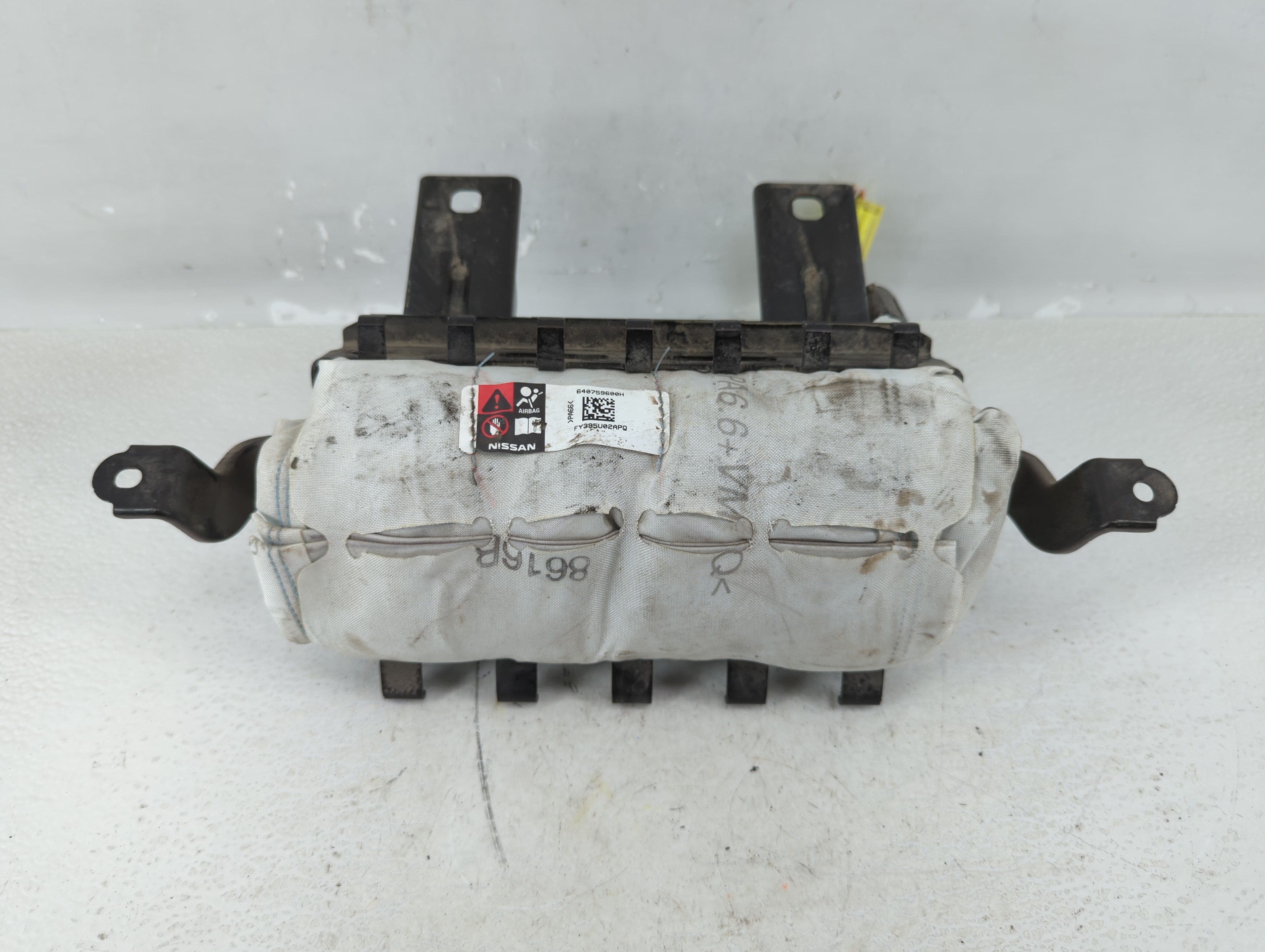 2017 Nissan Titan Air Bag Driver Left Steering Wheel Mounted 610529 - Oemusedautoparts1.com