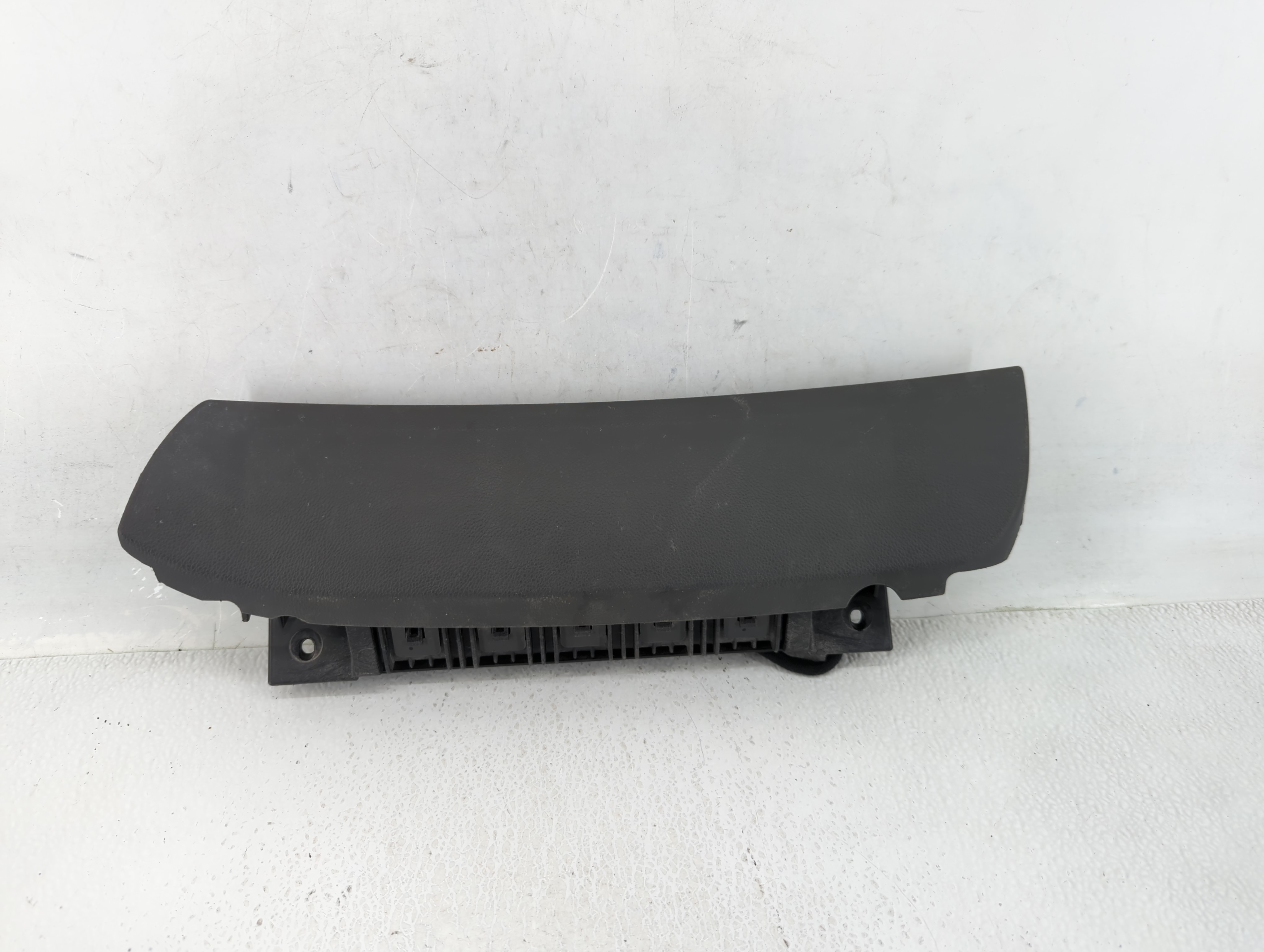 Picture of Chevrolet Spark Air Bag Driver Left Steering Wheel Mounted 610553