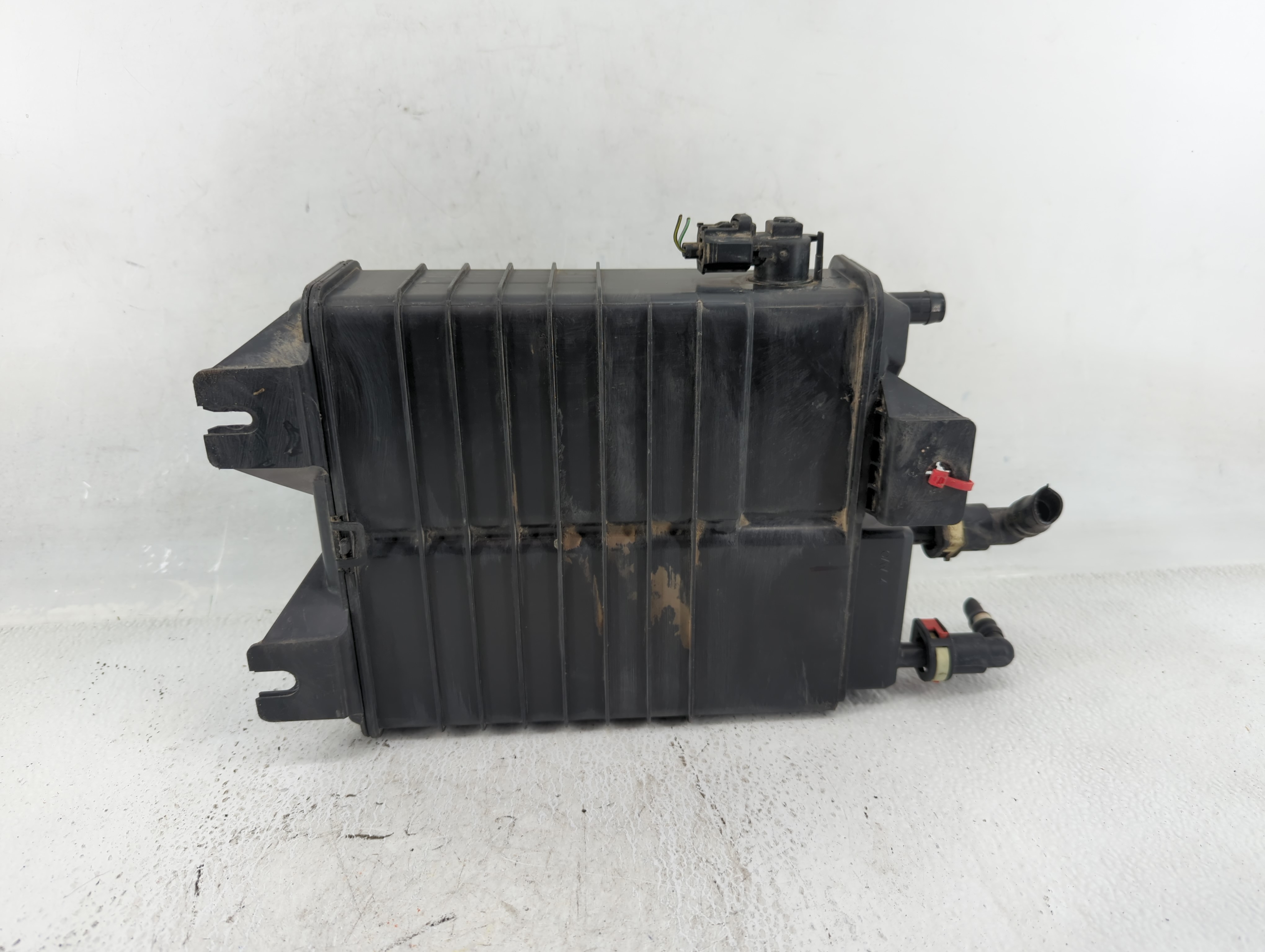 2014 Ford Focus Fuel Vapor Charcoal Canister 611152 - Oemusedautoparts1.com