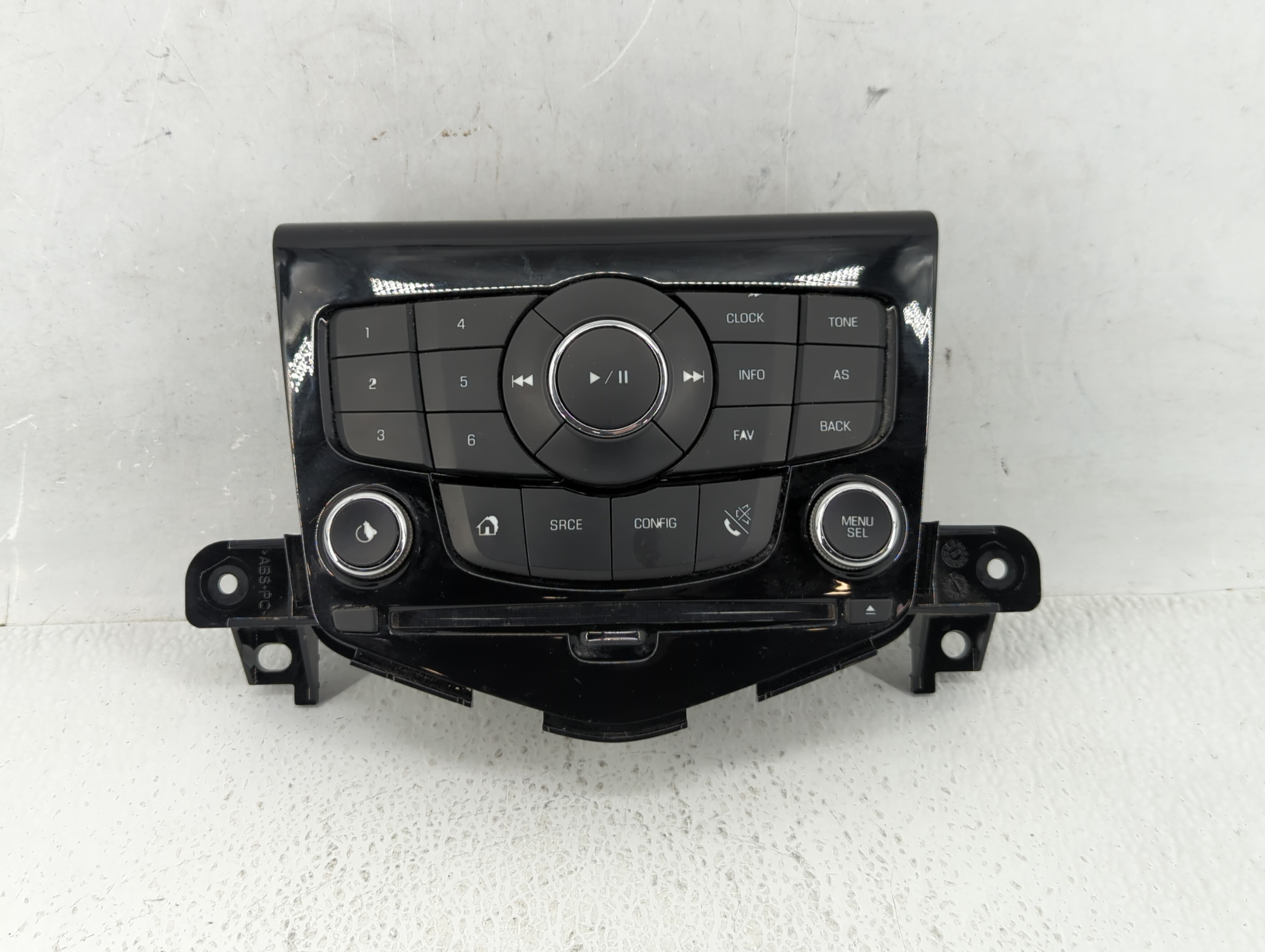 Picture of 2013-2016 Chevrolet Cruze Am Fm Cd Player Radio Receiver 611505