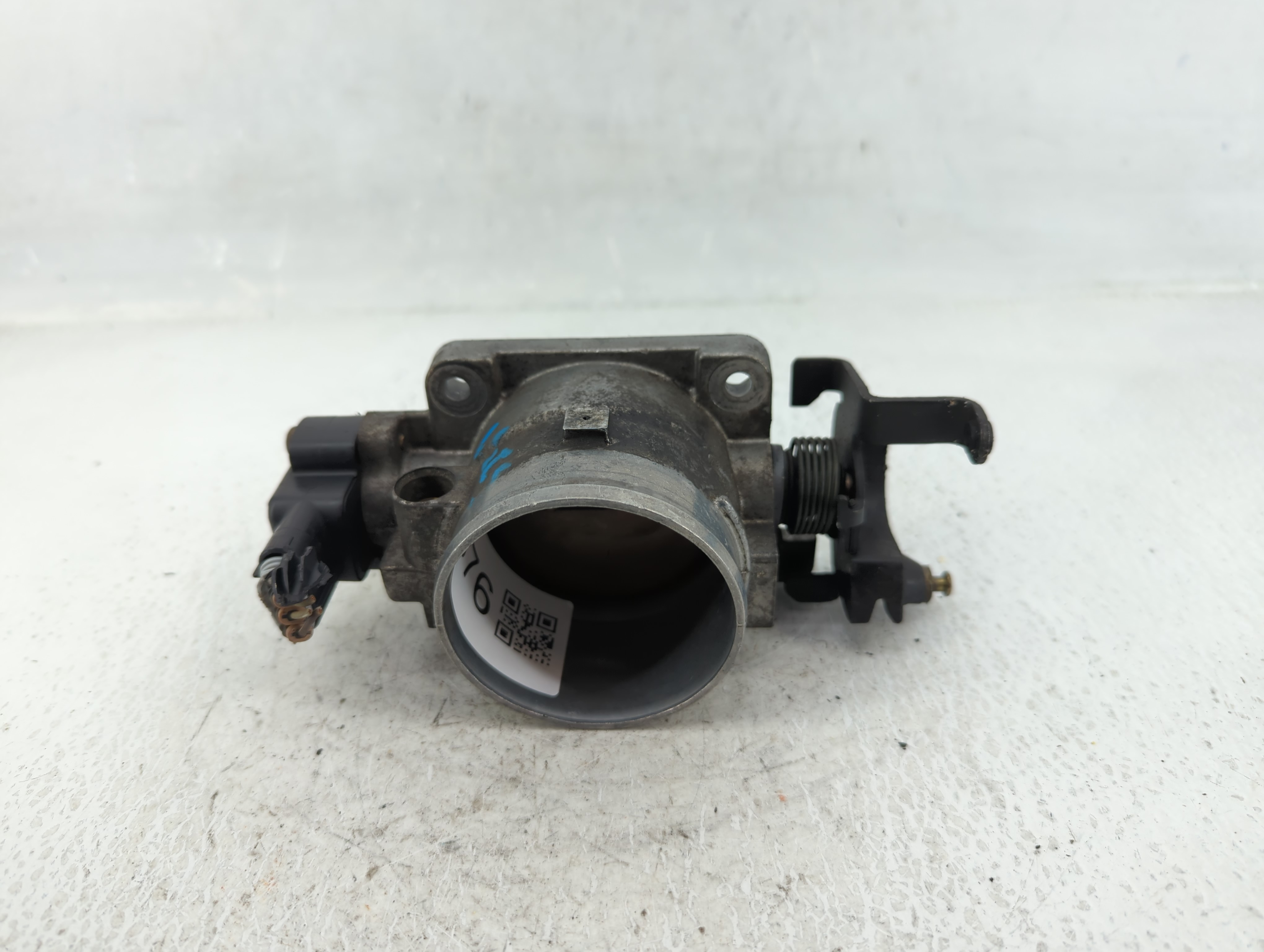 1997-1998 Ford F-150 Throttle Body 611576 - Oemusedautoparts1.com