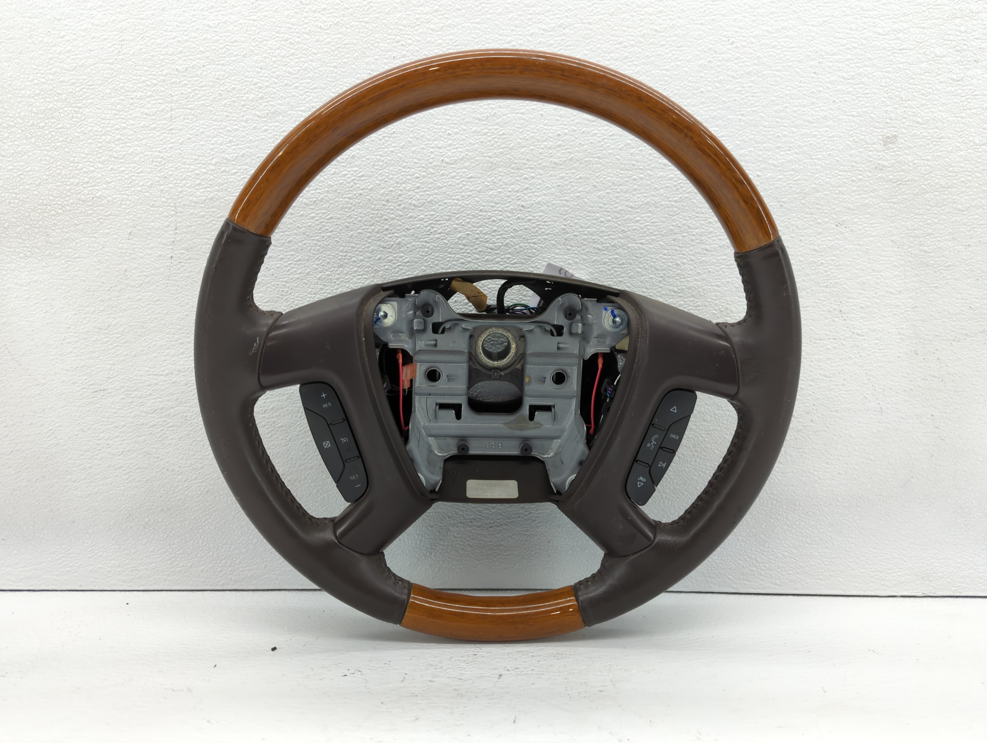 2010 Buick Enclave Steering Wheel 25961521 612053 - Oemusedautoparts1.com