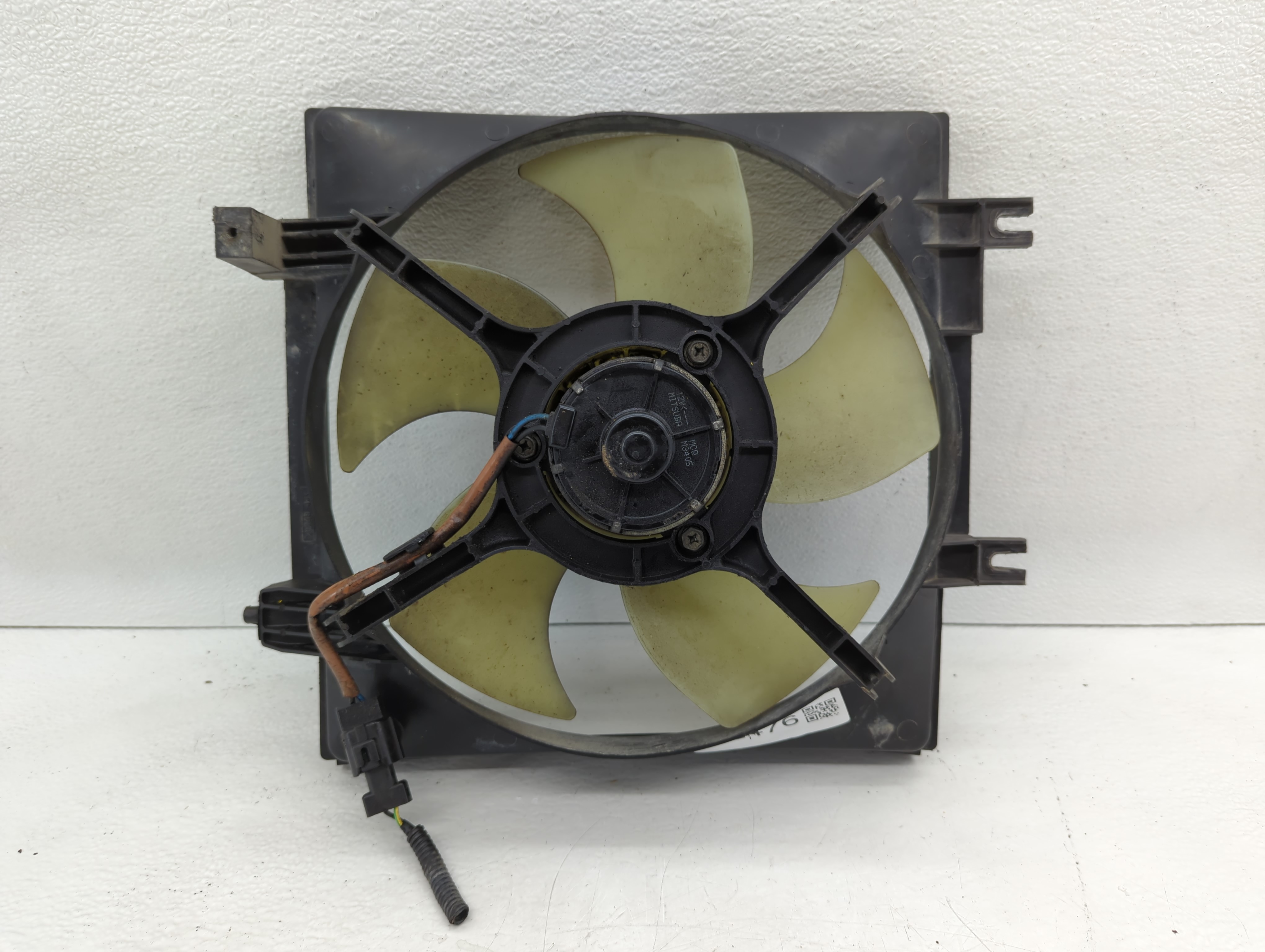 Picture of 2005-2014 Subaru Legacy Left Radiator Fan Motor Assembly Black 612476
