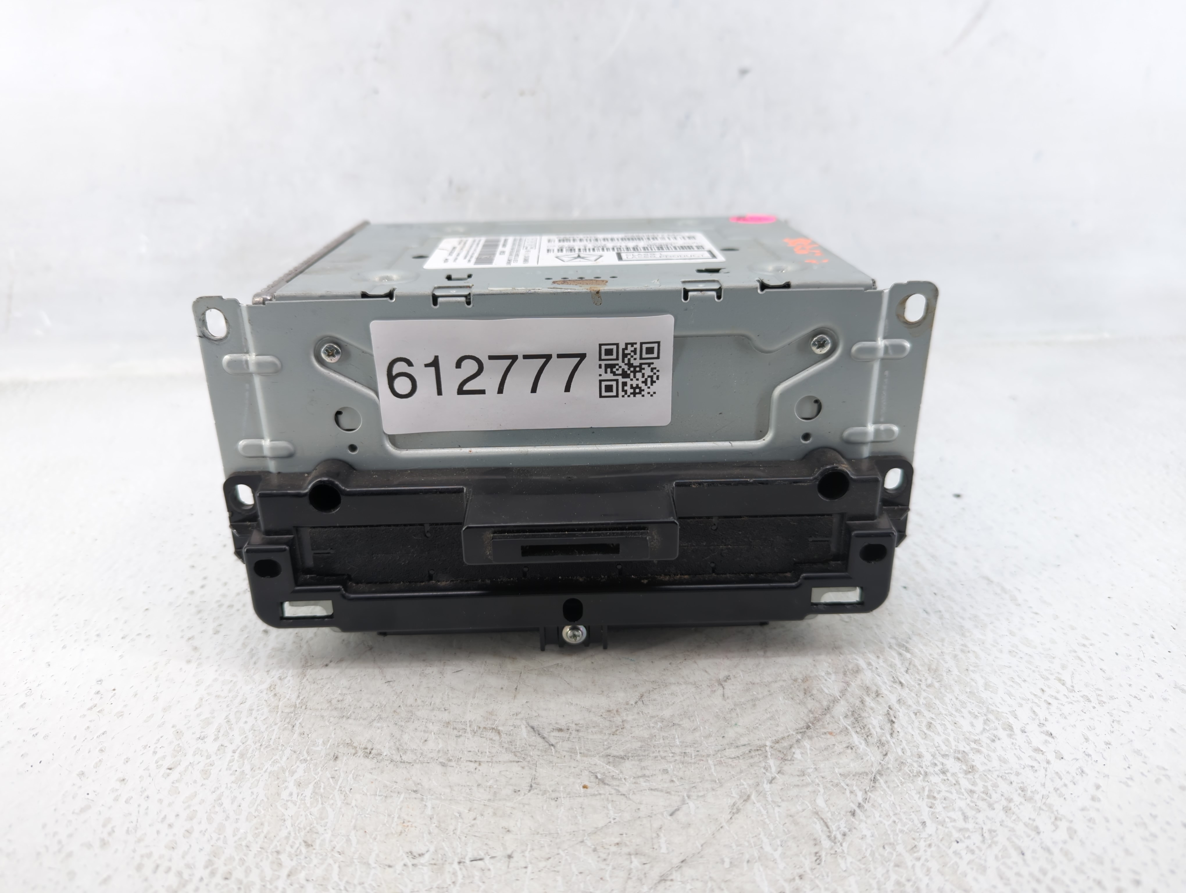 2015 Dodge Journey Am Fm Cd Player Radio Receiver 612777 - Oemusedautoparts1.com