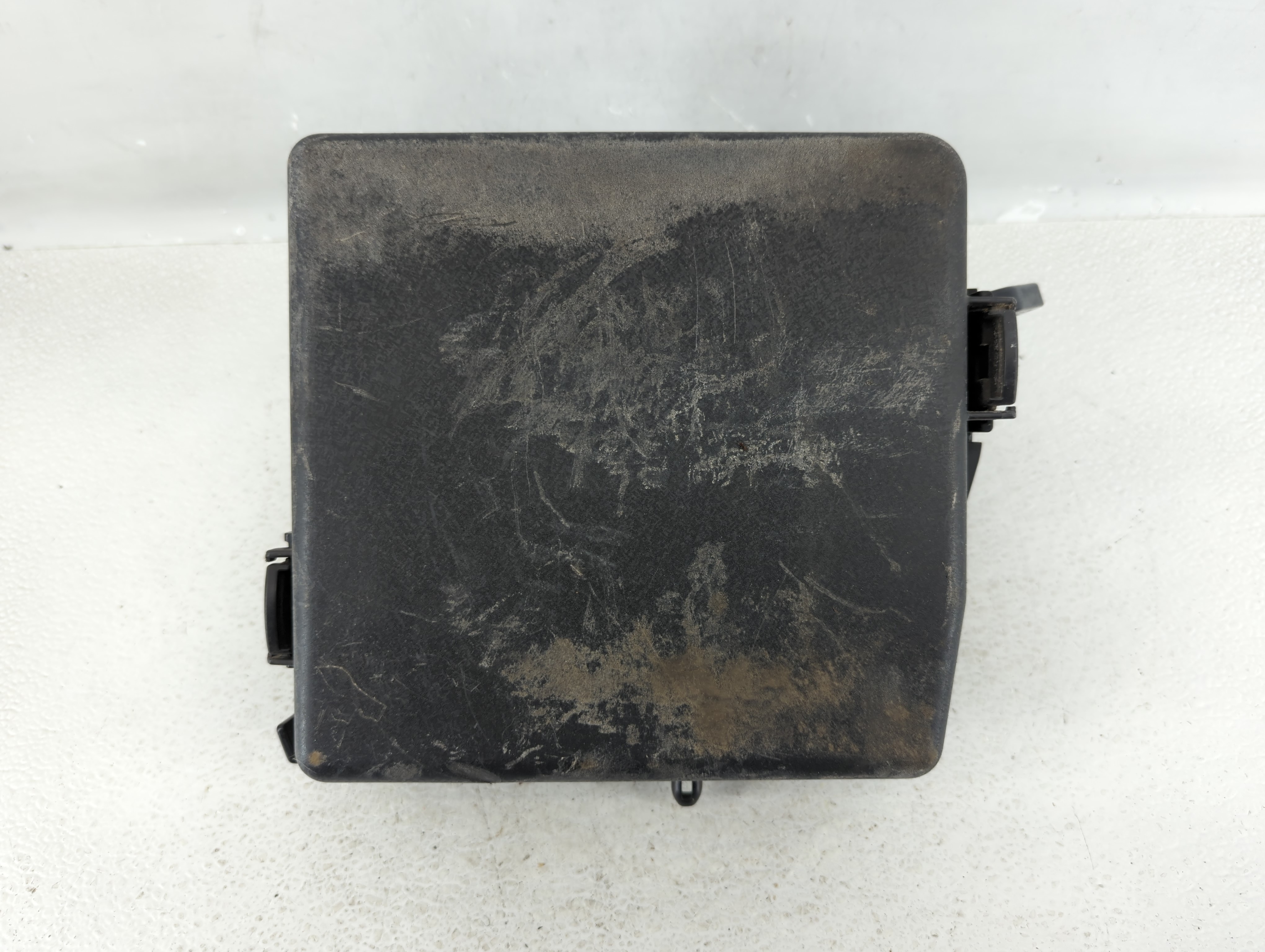 2015-2018 Kia Sedona Fusebox Fuse Box Relay Module 91222-a9810 612853 - Oemusedautoparts1.com