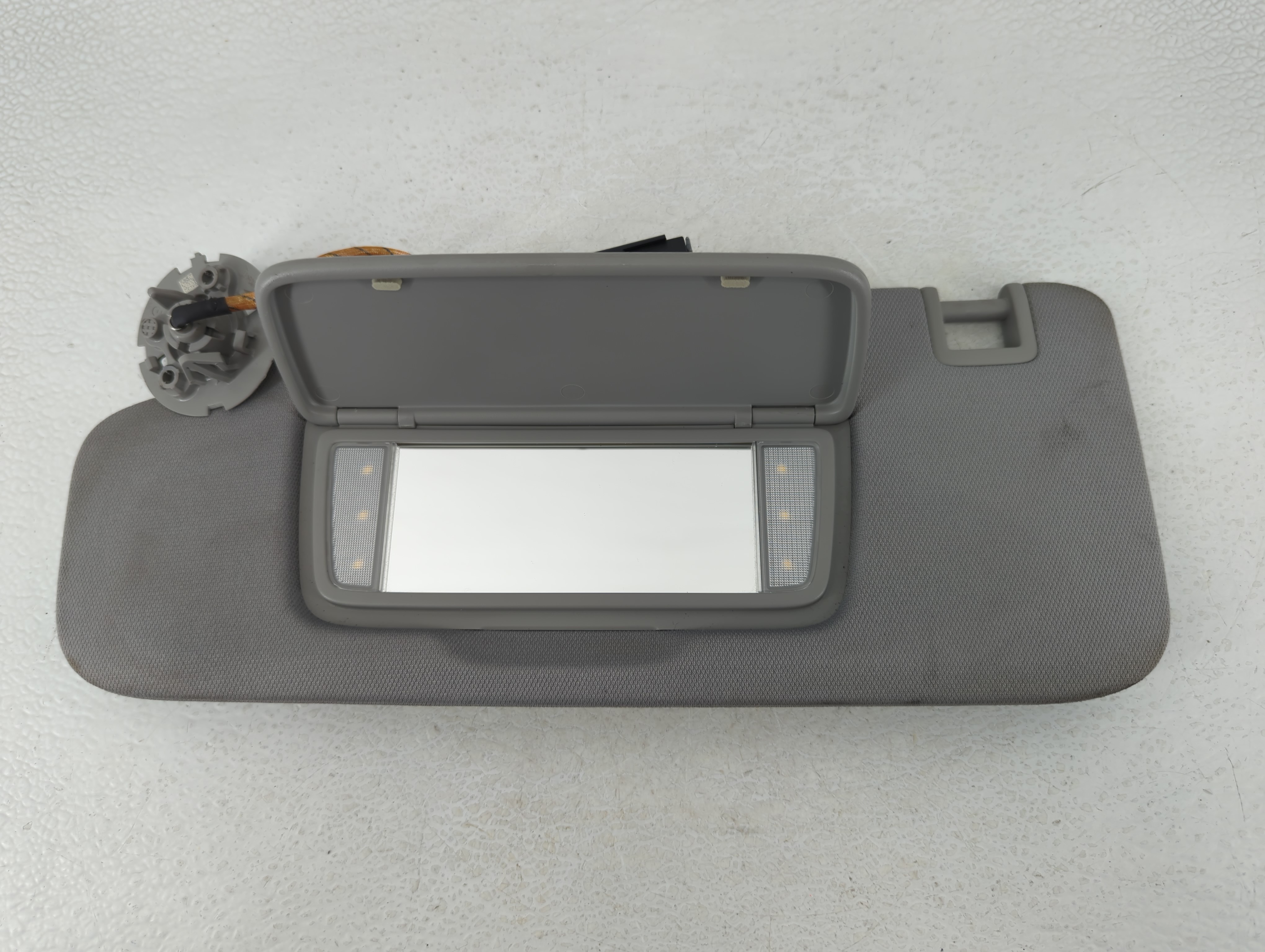 Gmc Terrain Driver Sun Visor Mirror Left Sunvisor Grey 613144 - Oemusedautoparts1.com