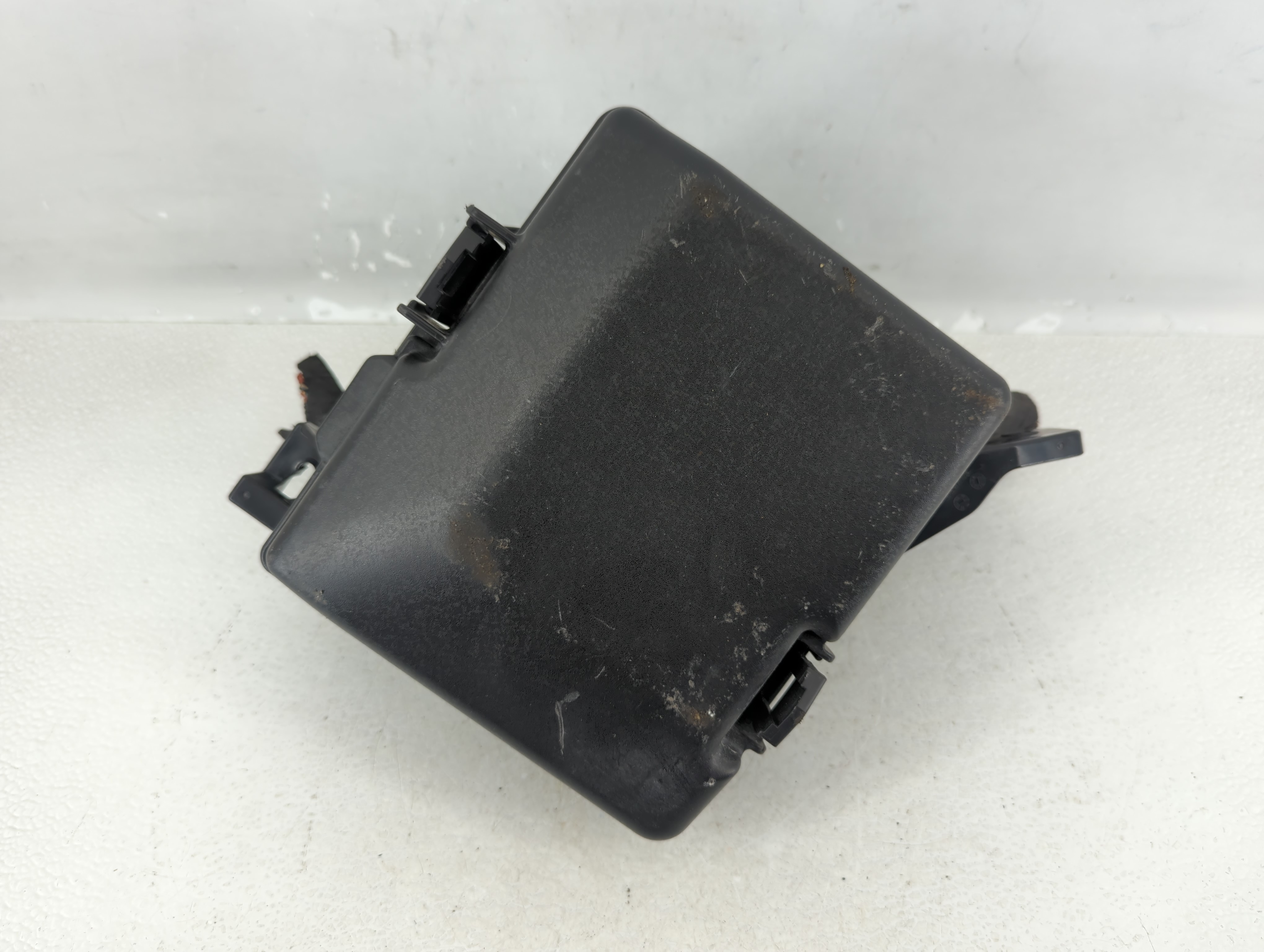 2017-2019 Kia Cadenza Fusebox Fuse Box Relay Module 91223-f6632 613754 - Oemusedautoparts1.com