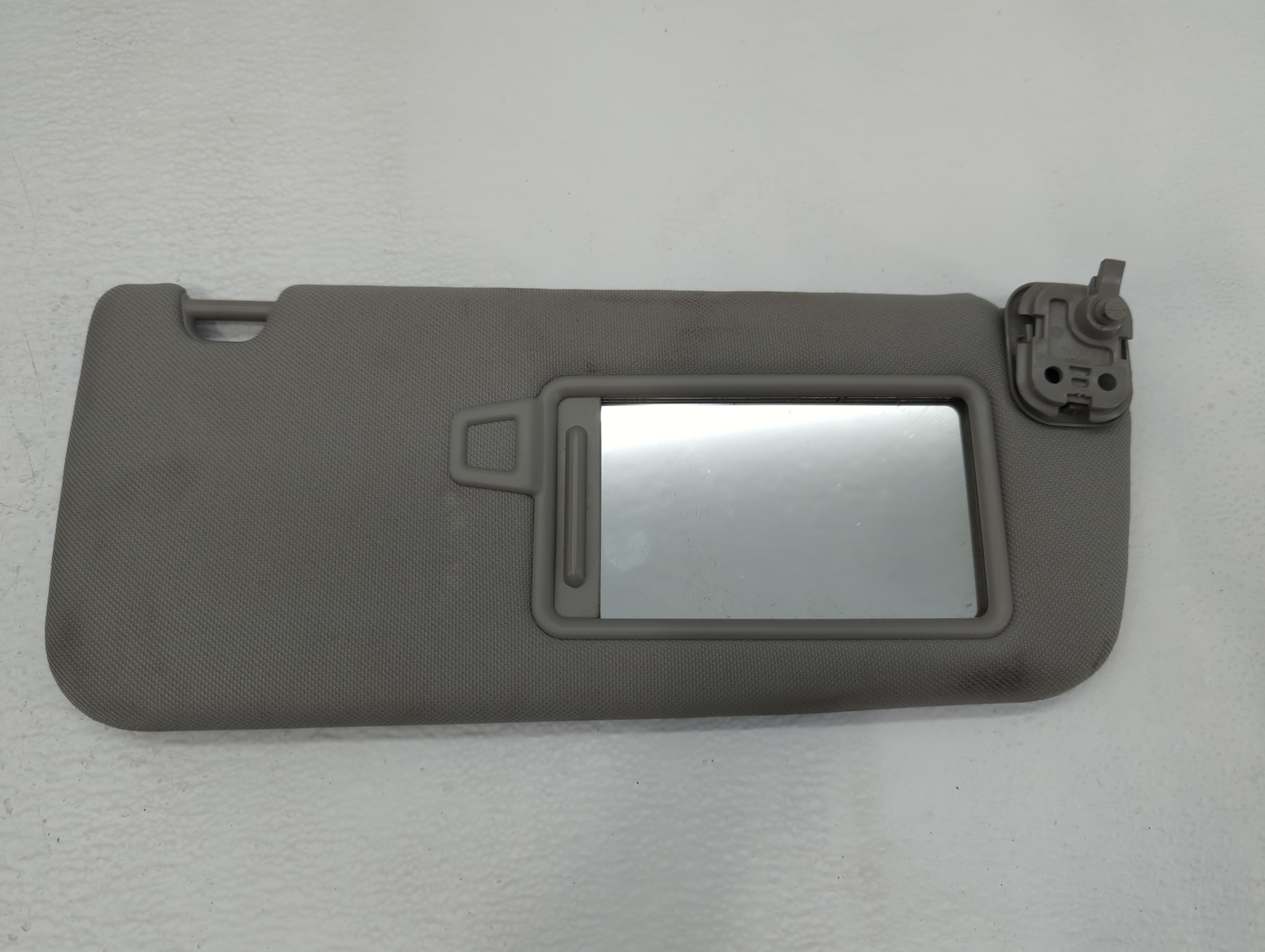 Picture of 2019-2021 Hyundai Santa Fe Passenger Sun Visor Mirror Right Sunvisor Grey 614111